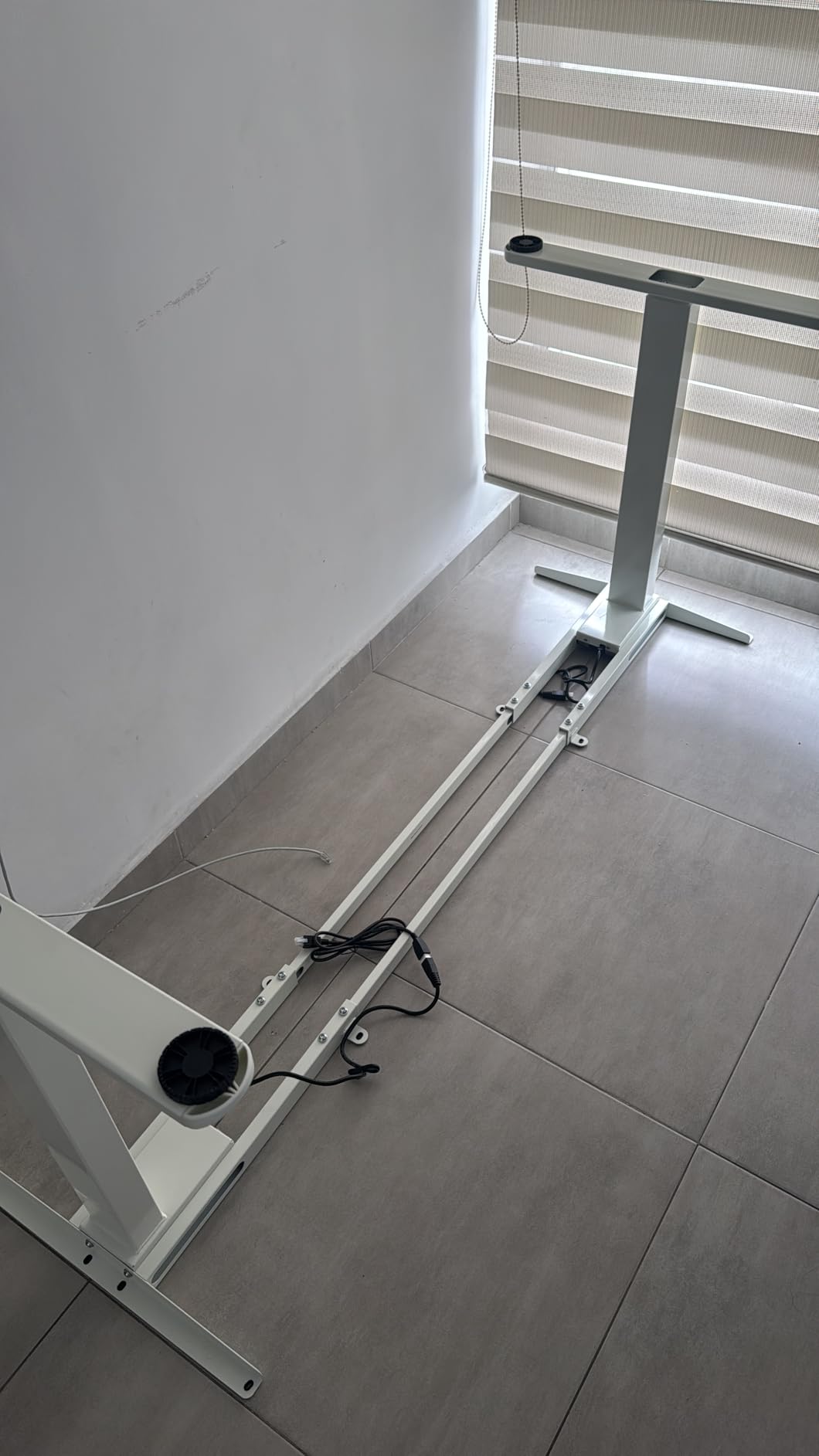 ErGear Dual Motor Standing Desk Frame, Electric Adjustable Legs Compatible Desktop Size 44