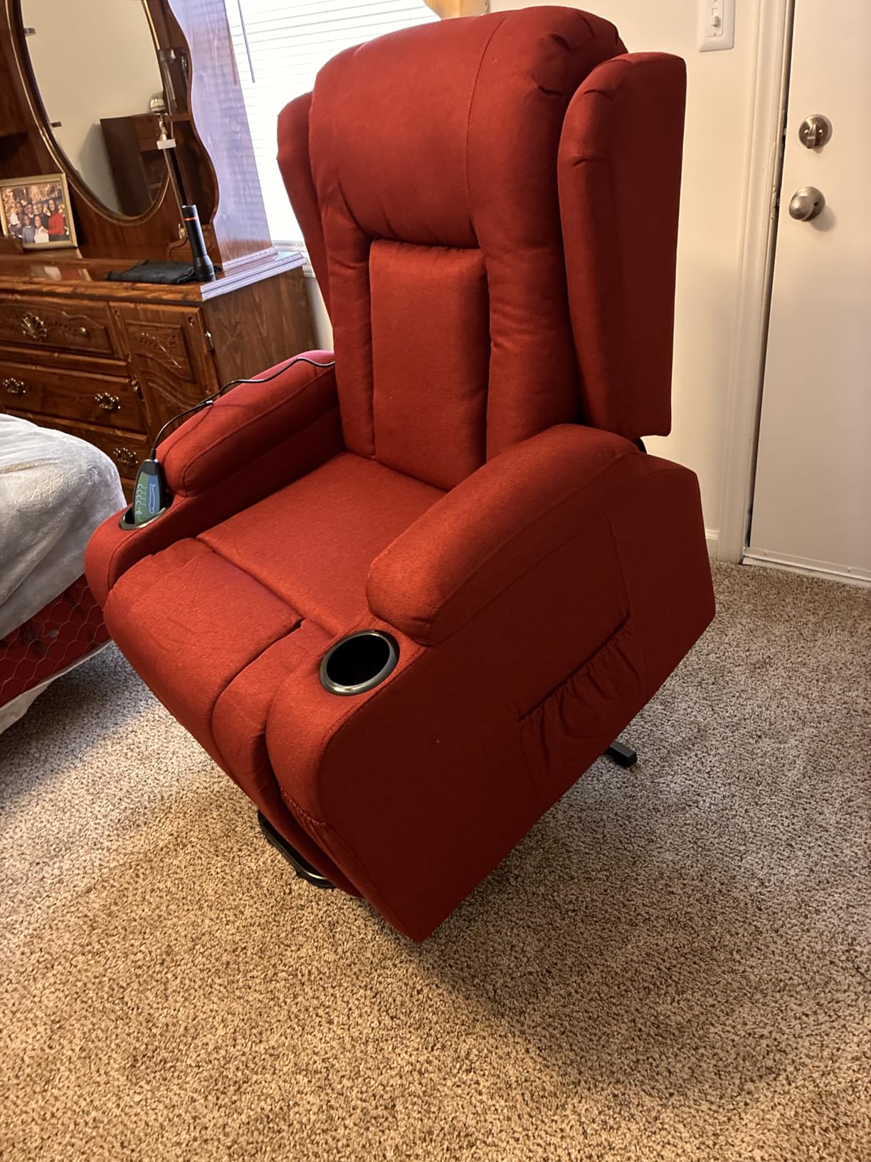 Best Choice Products Modern Linen Electric Power Lift Chair, Recliner Massage Chair, Adjustable Furniture for Back, Legs w/ 3 Positions, USB Port, Heat, Cupholders, Easy-to-Reach Button - Ivory customer photo 2
