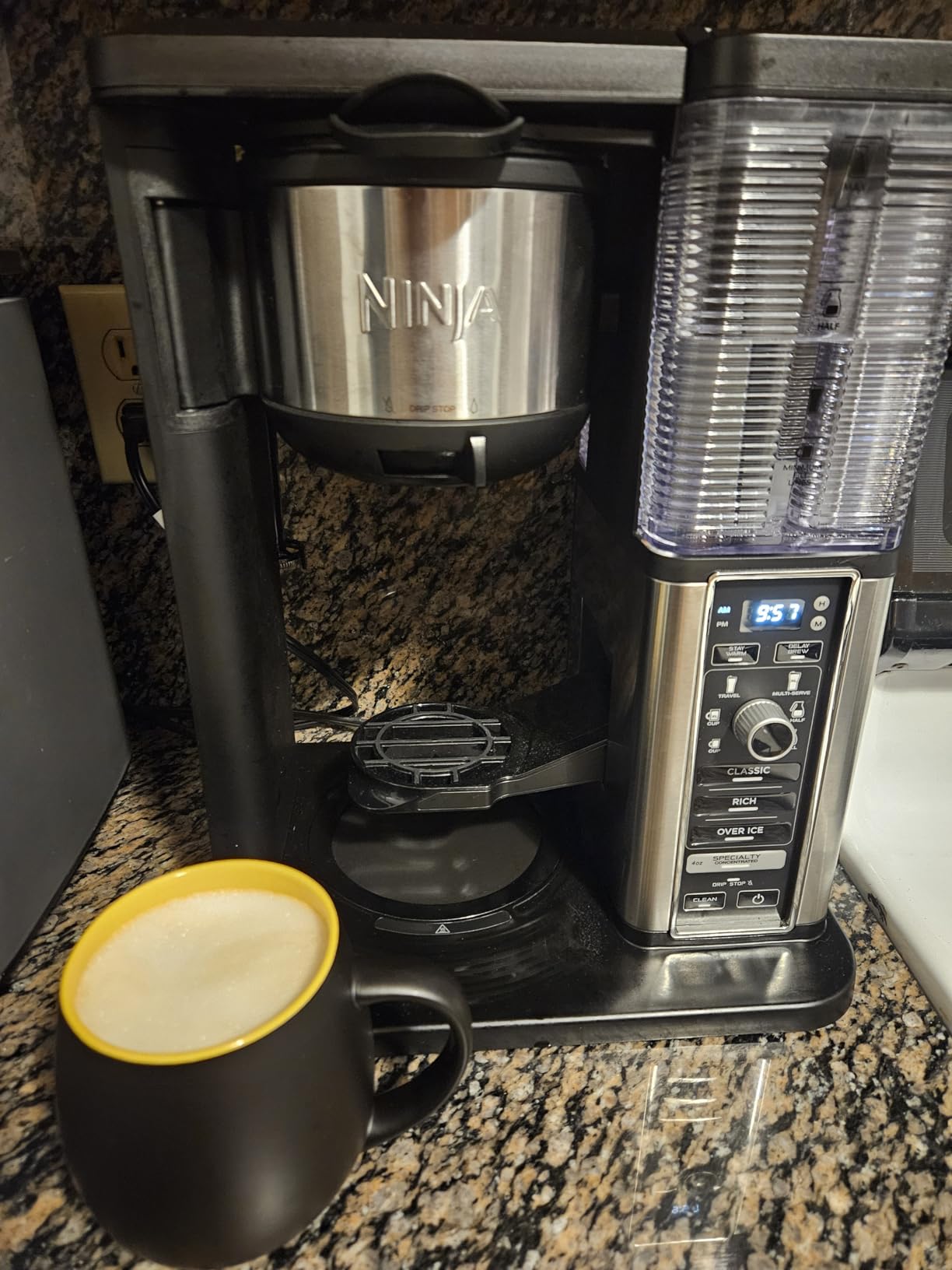 Ninja Hot & Iced XL Coffee Maker with Rapid Cold Brew, 4 Brew Styles, 8 Sizes customer photo 1