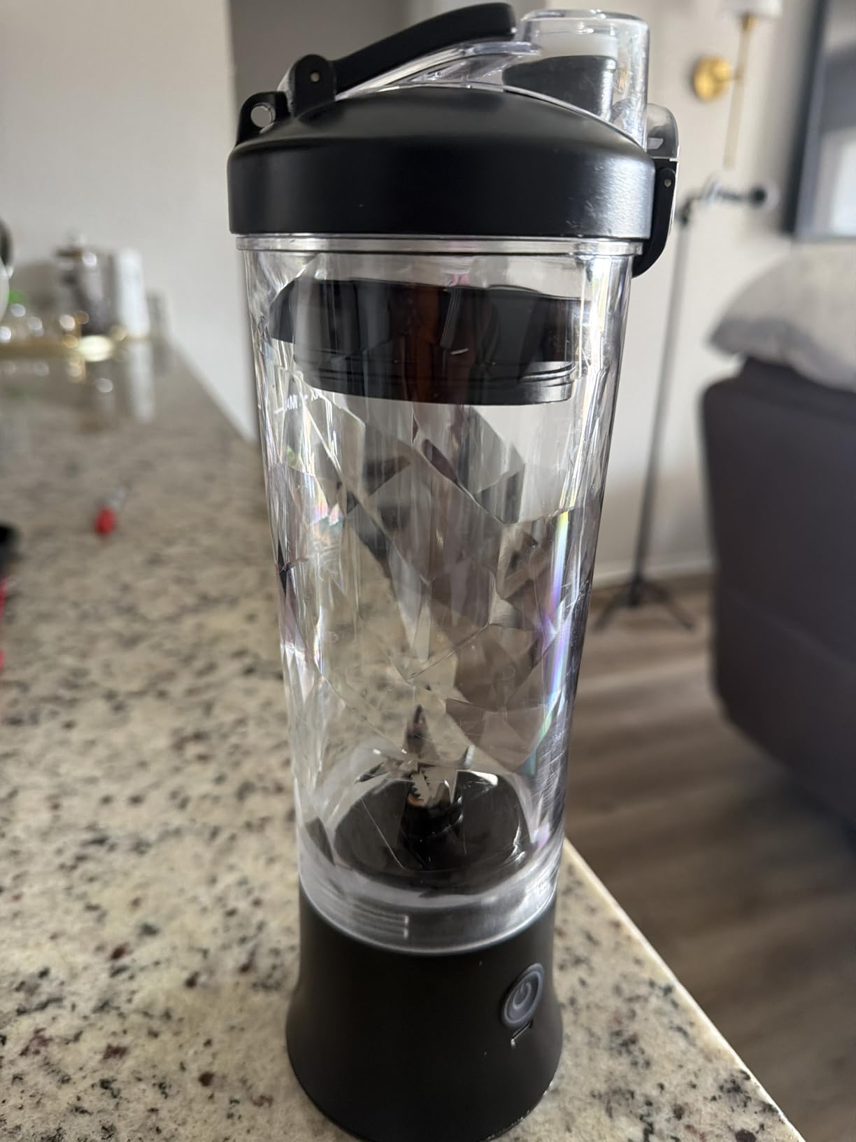 Portable Blender Personal Juicer for Shakes and Smoothies - 20 OZ Electric Protein Shaker Bottle with Insulated Sleeve, Travel Lid, USB-C Rechargeable - Mini Small Blender Cup for Kitchen, Office, Gym customer photo 1
