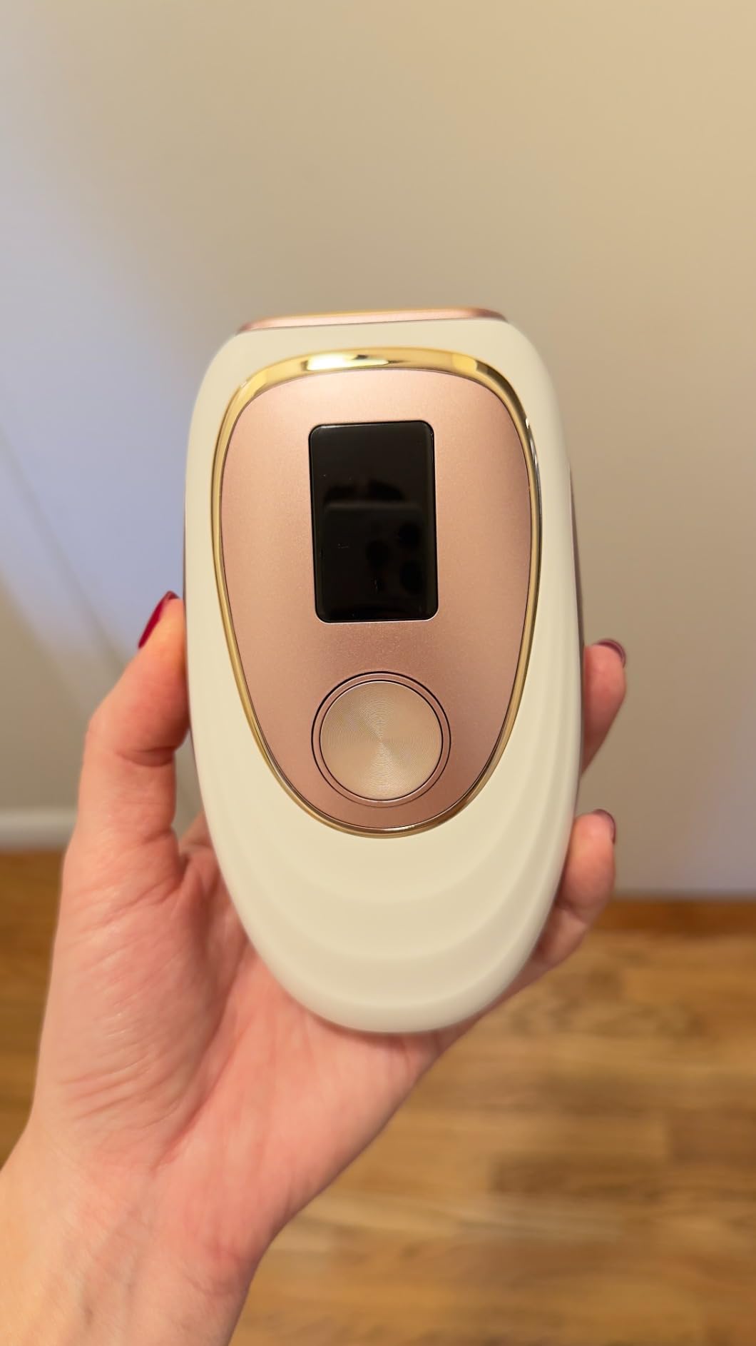 LYSMOSKI Laser Hair Removal, IPL Hair Removal with Ice-Cooling System for Painless & Long-Lasting Result, Safe At-Home Hair Remover for Armpits Back Legs Arms Face Bikini Line, Rose Gold customer photo 1