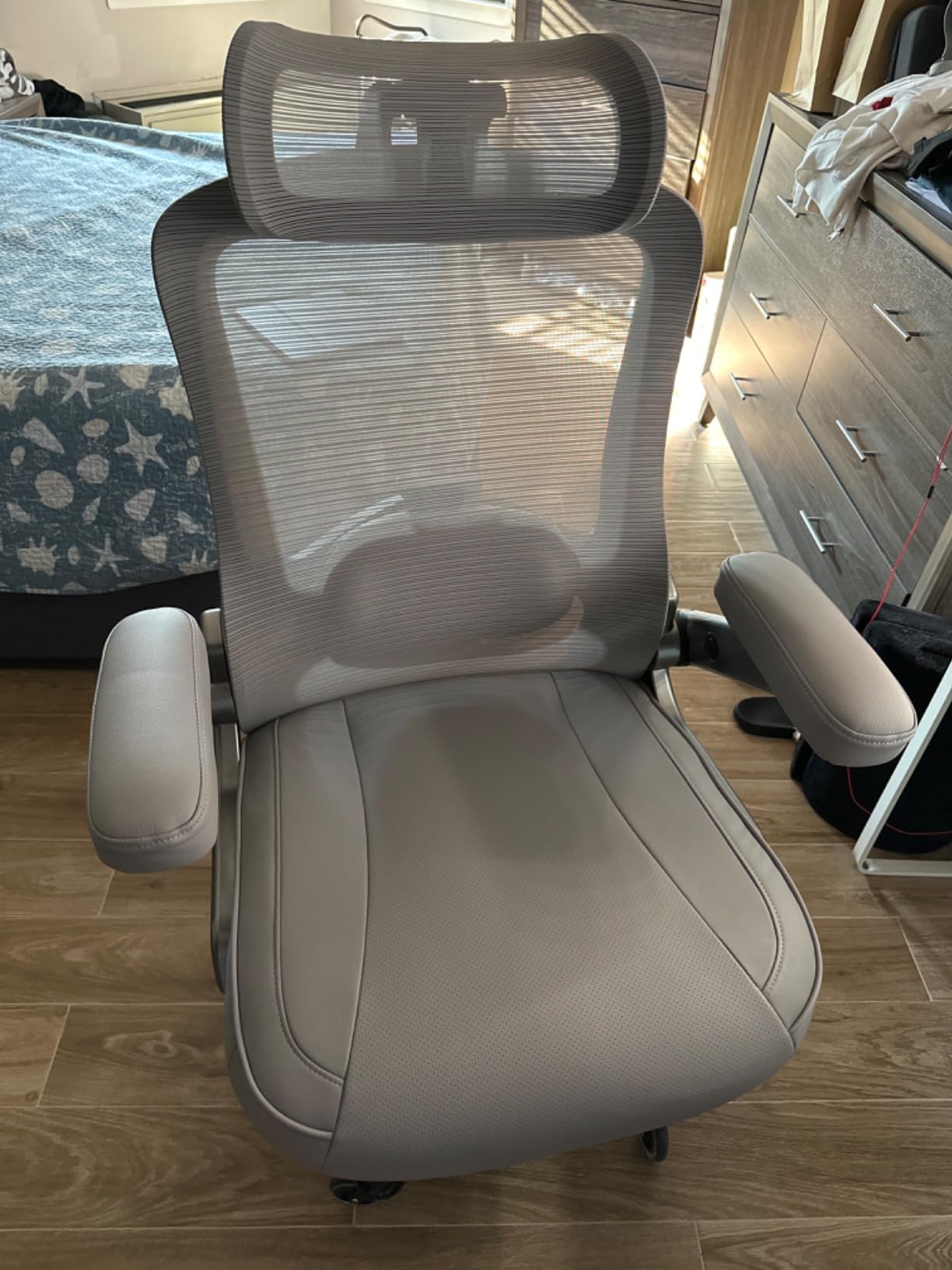 600lbs Big and Tall Office Chair - Heavy Duty Executive Computer Chair with 3D Flip Arms Large Wheels, Ergonomic Mesh High Back Desk Chair, Extra Wide Seat Adjustable Lumbar Support&Headrest customer photo 1