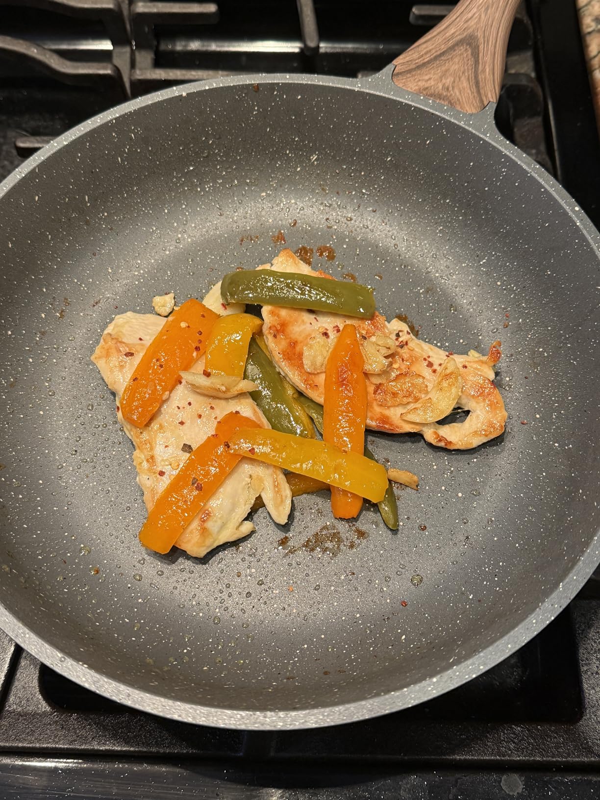 SENSARTE Nonstick Ceramic Frying Pan with Lid 8/9.5/10/11/12.5 Inch Omelet Pan Skillet, Free of Intentionally Added PFAS/PTFE Non-toxic Chef's Pan Induction Compatible Pan, Heat Resistant Handle customer photo 1