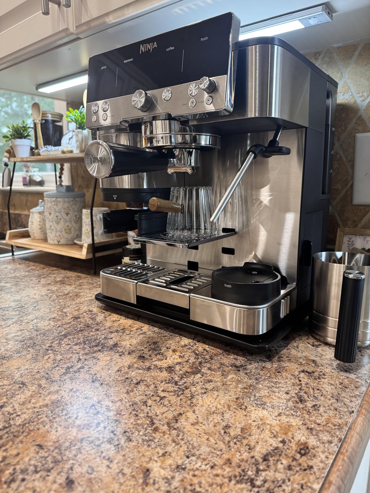 Ninja Luxe Café Premier 3-in-1 Espresso Machine, Drip Coffee, & Cold Brew | Built-in Grinder, Hands-Free Milk Frother, and Assisted Tamper for Cappuccinos & Lattes, Stainless Steel, ES601 customer photo 1