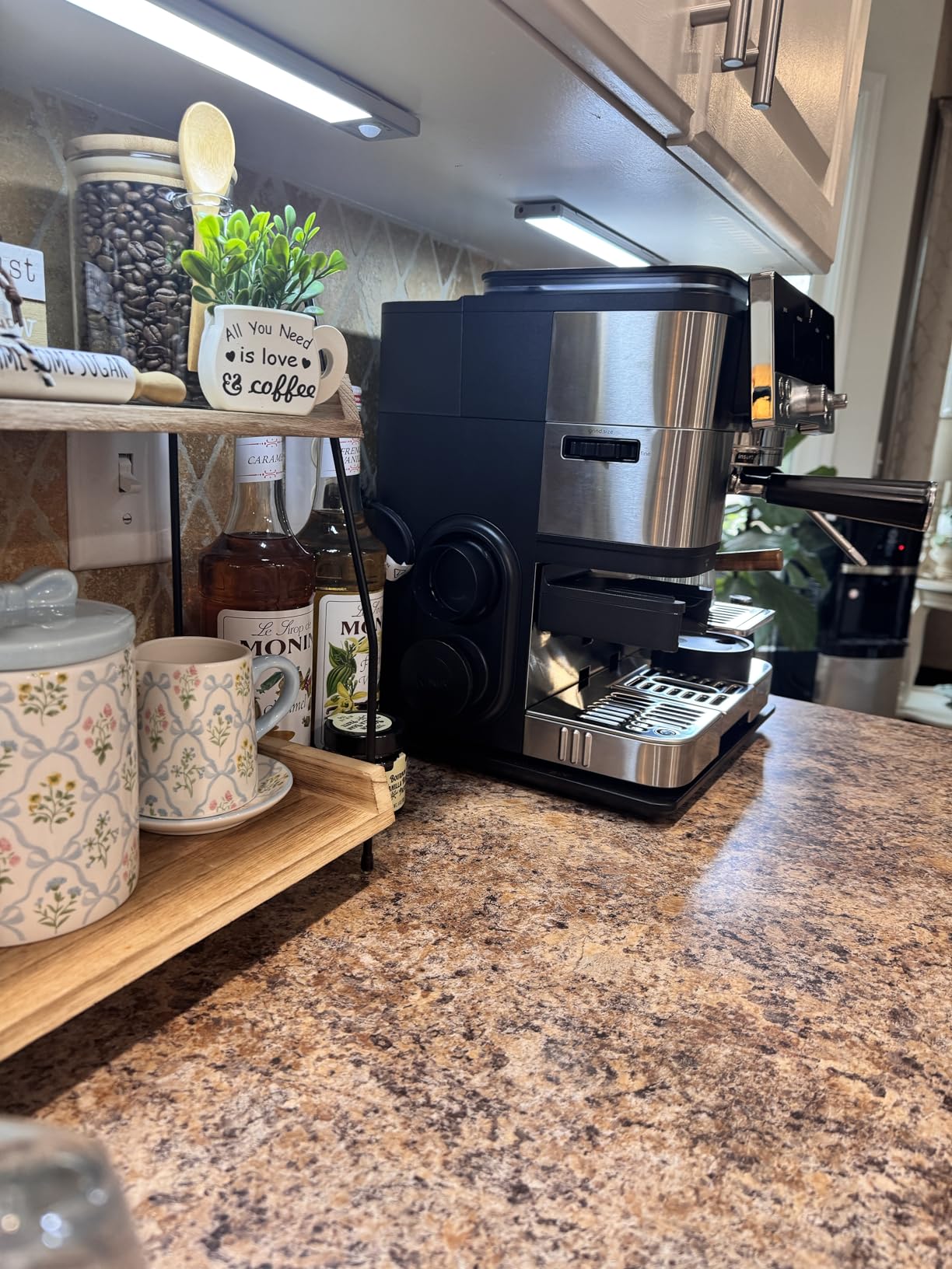 Ninja Luxe Café Premier 3-in-1 Espresso Machine, Drip Coffee, & Cold Brew | Built-in Grinder, Hands-Free Milk Frother, and Assisted Tamper for Cappuccinos & Lattes, Stainless Steel, ES601 customer photo 2
