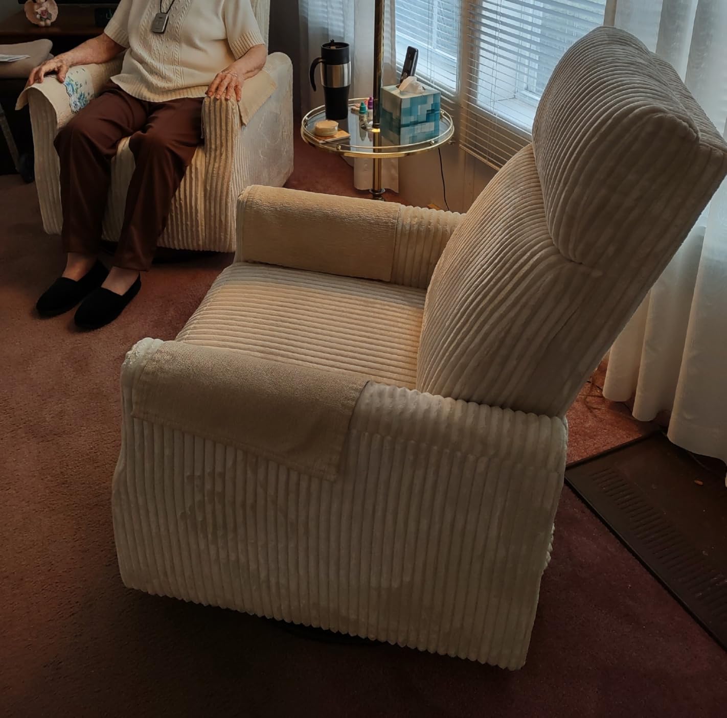 CANMOV Swivel Rocker Chair for Nursery, Swivel Accent Chair with High Back and Arms, Corduroy Glider Chair for Living Room Bedroom Nursery, Beige customer photo 2