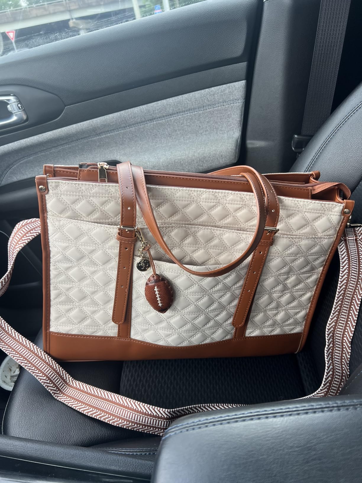 IGOLUMON Laptop Bag for Women 15.6 Inch Vegan Leather Work Tote Bag Quilted Womens Briefcase Designer Laptop Bags for Office Teacher College Cute Computer Bag with Purse Professional customer photo 1