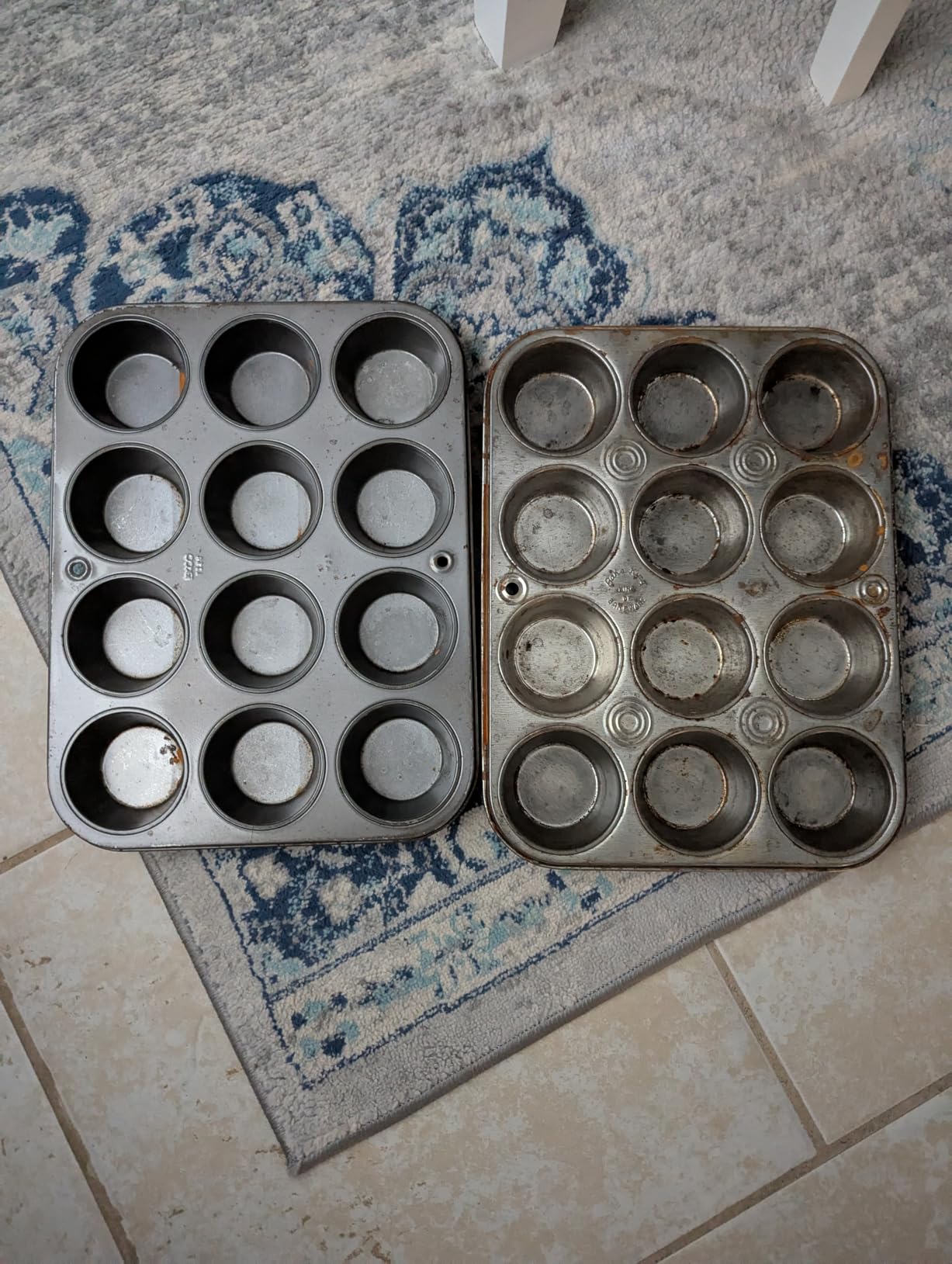 Great Jones Stud Muffin (Raspberry) | Nonstick 12-Cup Muffin Pan | Dual-Layer Nonstick Coating | Chemical-Free & Nontoxic | Oven-Safe to 450°F | Warp-Resistant & Easy Cleanup customer photo 2