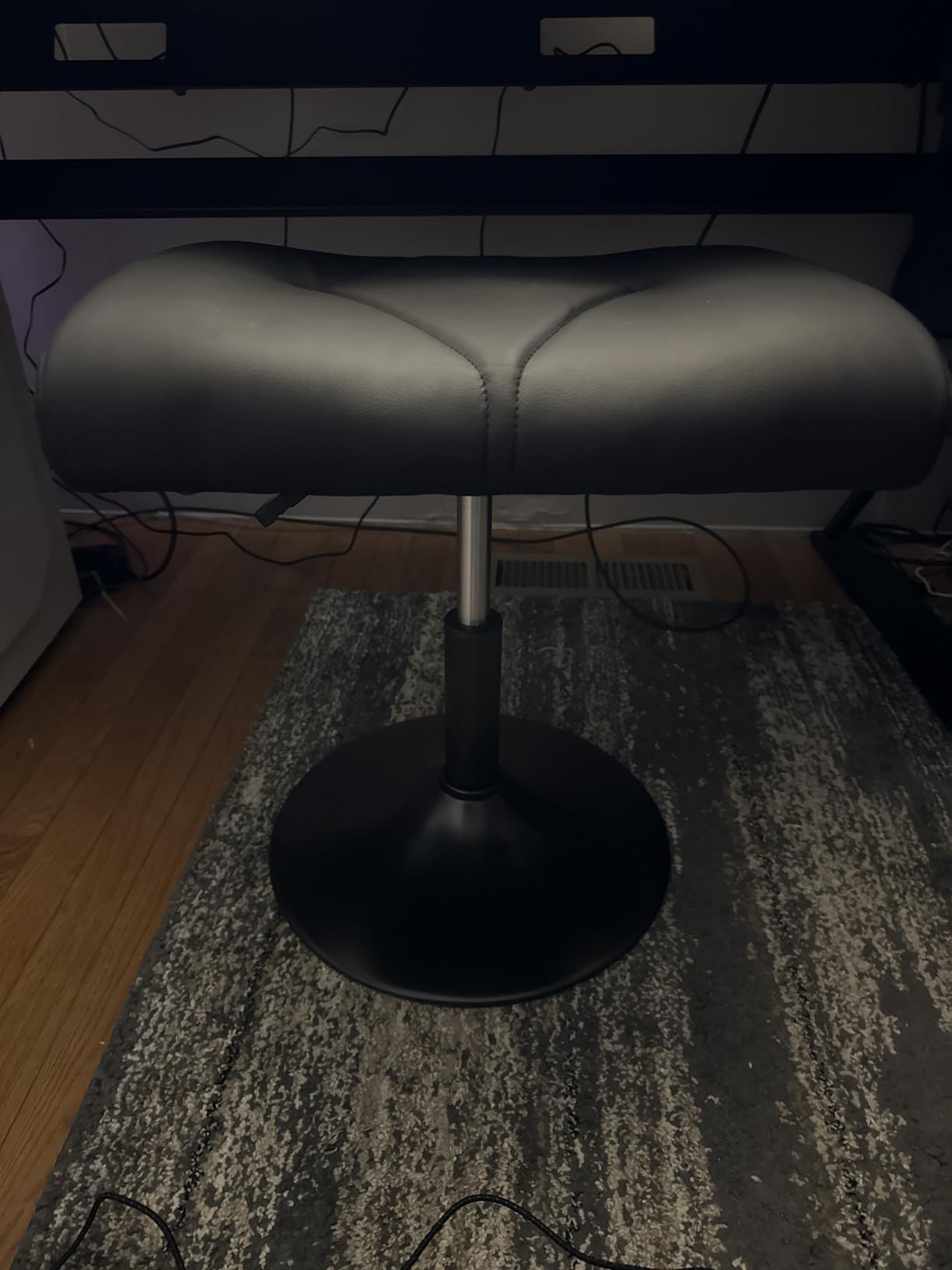 VECELO Foot Rest Under Desk Ottoman, PU Height Adjustable Footrest with Comfort Padding, Leg Rest for Desk for Relieving Leg Pain, Stiffness, and etc, Black customer photo 2