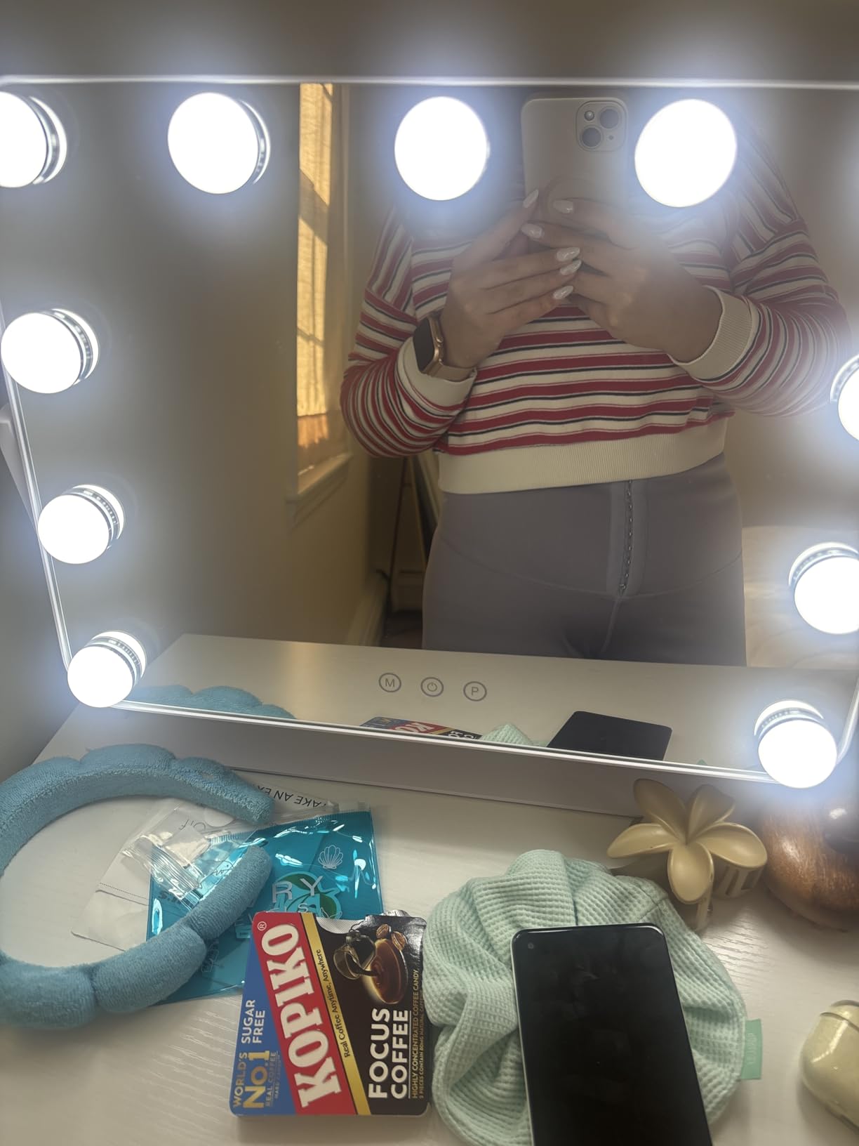 DenCert 360 Degree Vanity Mirror with Lights 11 LED Bulbs Hollywood Lighted Makeup Mirror with 5X Magnification Mirror, 3 Lighting Modes, 16x13 Inch customer photo 1