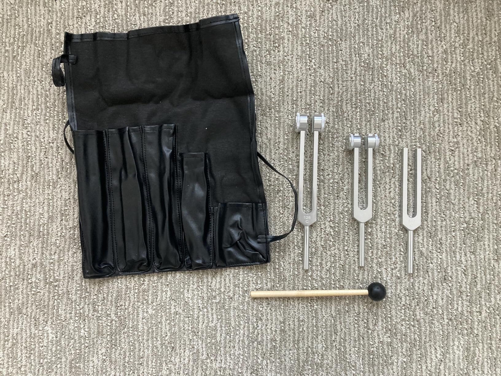 Tuning Forks for Healing Instrument (128Hz, 256Hz, 512Hz) - Tuning Fork Set with Reflex Hammer, Sound Healing Instruments for Essential Yoga/Chakra/Sound Therapy/Meditation Beginner customer photo 1