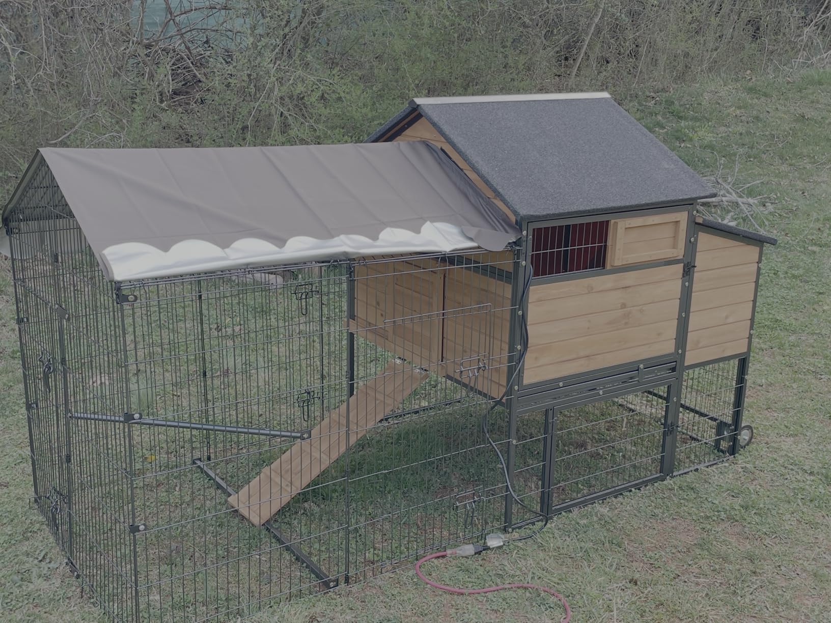 Mobile Chicken Coop with Wheels for 4-6 Chickens, Large Outdoor Hen House with Run, Weatherproof Asphalt Roof, Sectionable Nesting Box & Pull-Out Tray, 82.4