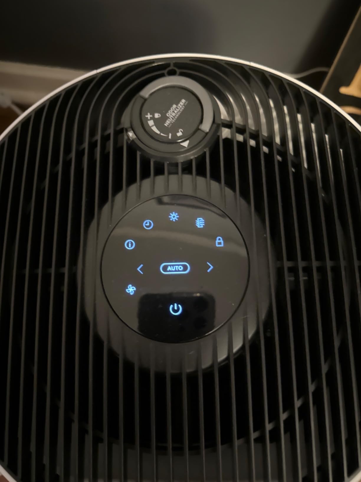 Shark Air Purifier for Home, NeverChange Compact Pro, for Bedroom, Nursery, Home Office, Dorm, HEPA-Exceeding Filter, Captures Pollutants, Pet Dander, Dust, Odor, Smoke, and More, HP072, Dove customer photo 1