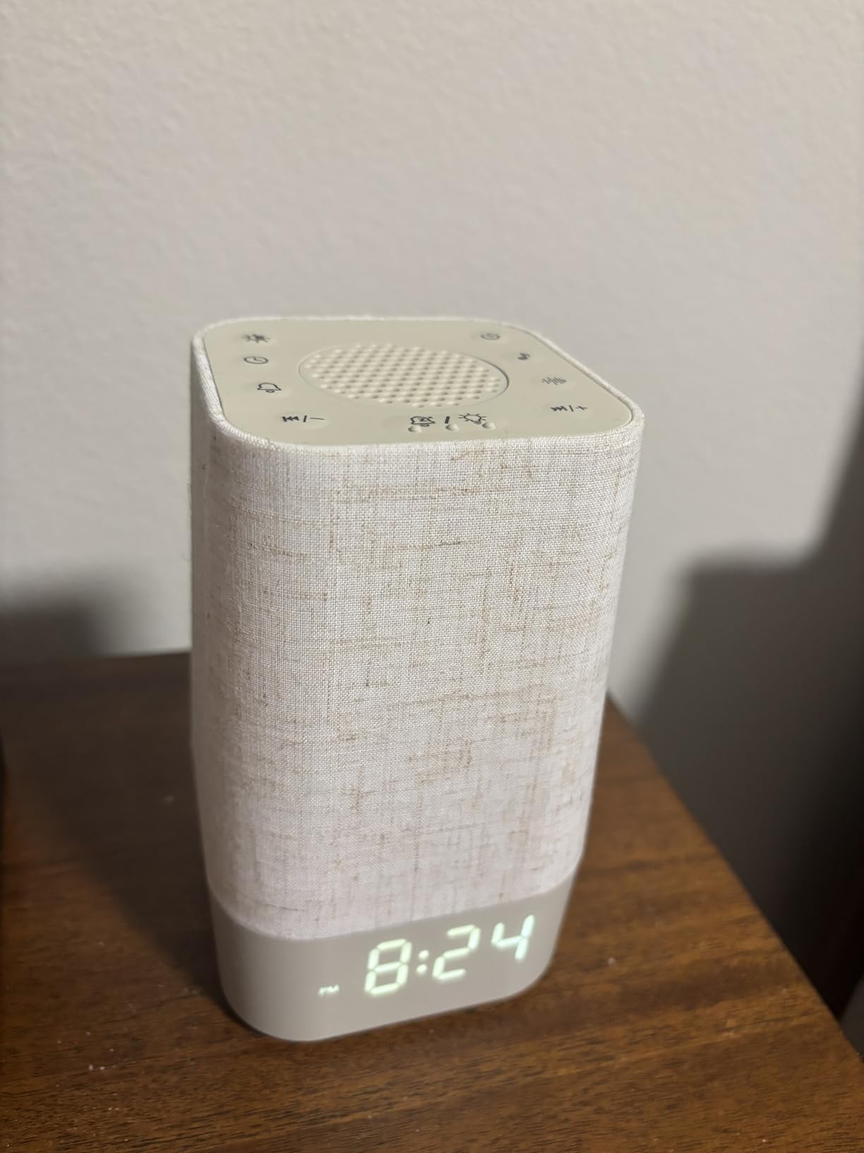10-60 Mins Simulate Sunrise Alarm Clock: Gentle Wake Up Light Adjustable Brightness, 30-Level Volume, Bright & Loud Enough for Dark Mornings - White Noise Machine with 30 Soothing Sounds customer photo 1
