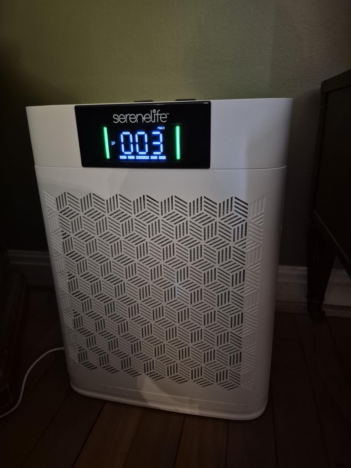 SereneLife HEPA Air Purifier for Home - Smart WiFi & App Control, Ultra-Quiet Air Purifier for Bedrooms & Large Rooms, Removes Dust, Pet Hair & Odors, Ideal for Pets & Allergies (1,800 Sq Ft, White) customer photo 1