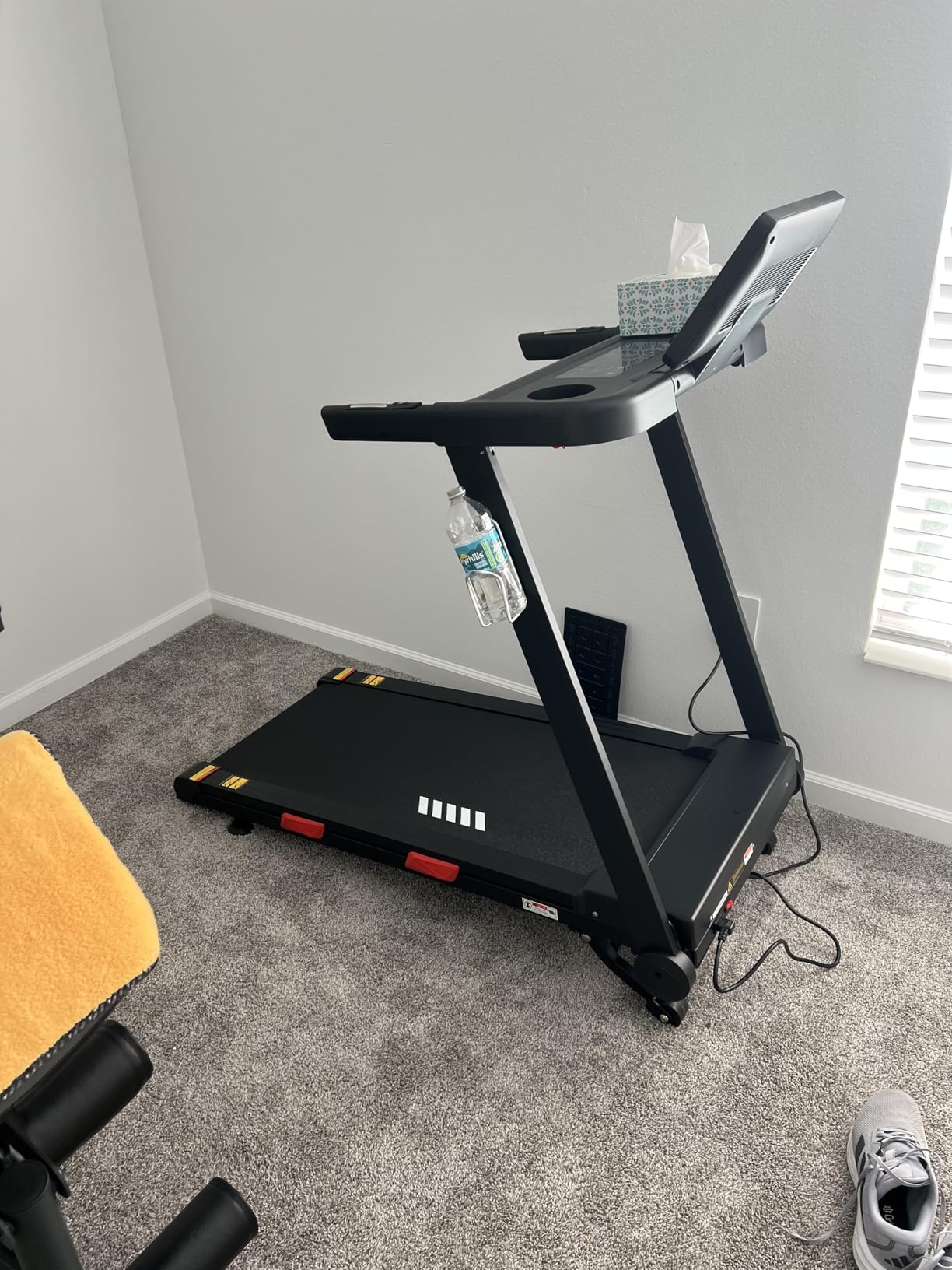 ATEEDGE Treadmill with Auto Incline, 20% Incline, 3.0HP, 10 MPH Running Machine, 18.5