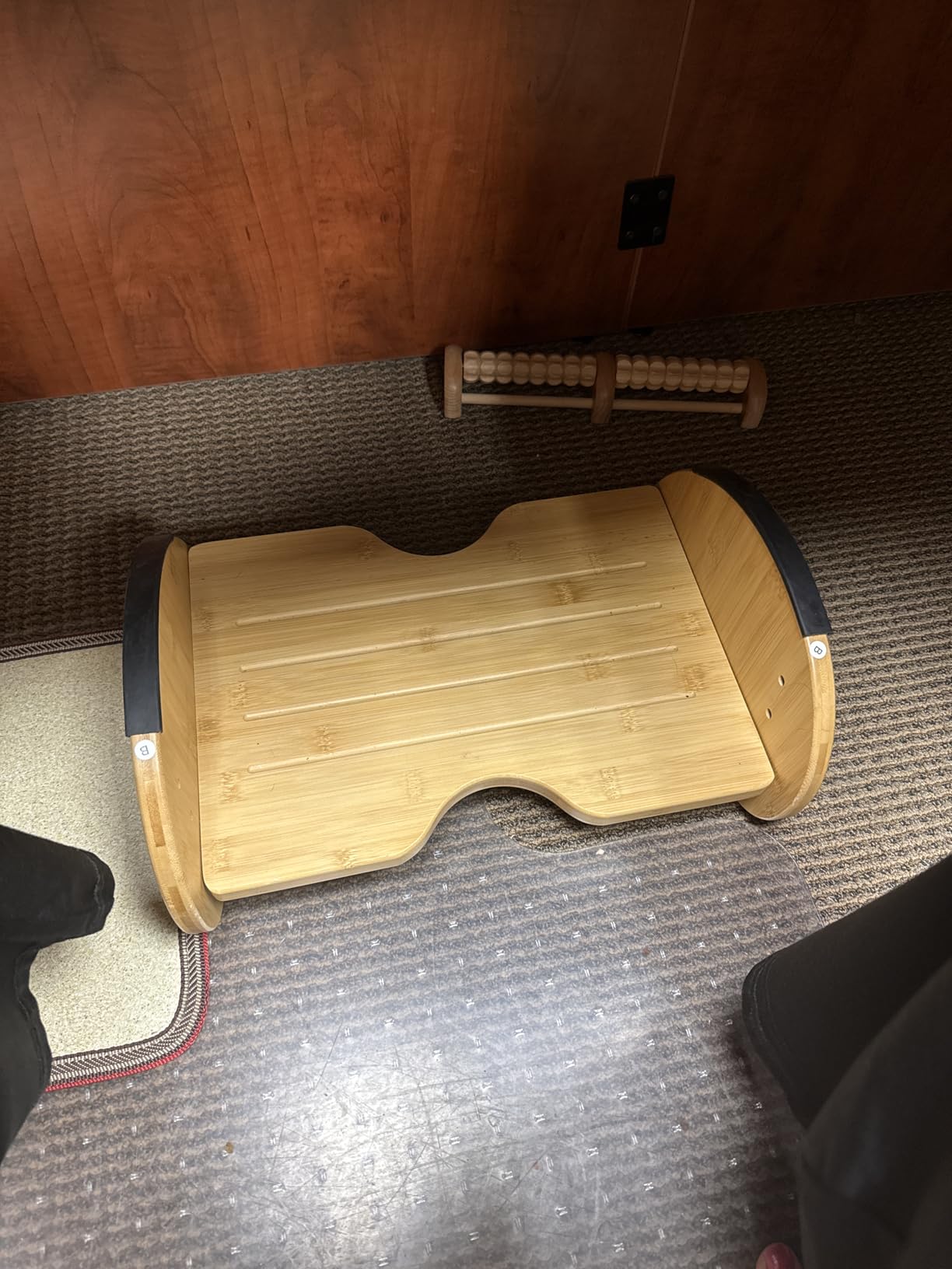Amazer Bamboo Foot Rest for Under Desk at Work, 2-in-1 Reversible Rocking Footrest Adjustable Foot Stool, Ergonomic Footrest for Under Gaming Desk, Feet Support Leg Footstools for Home Office customer photo 1