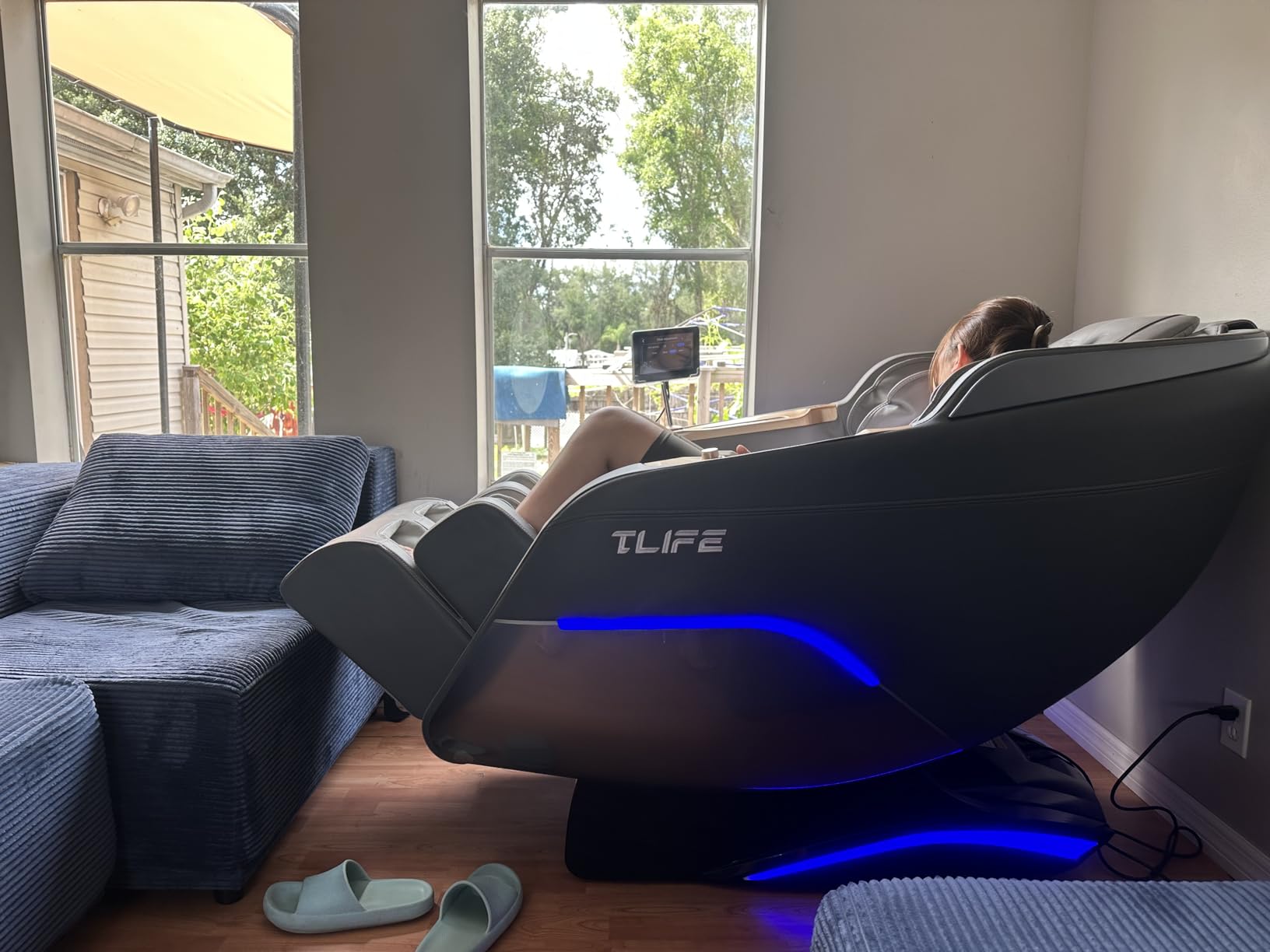 TLIFE Massage Chair Full Body, 160 Degree Zero Gravity Recliner with Body Scan, 50
