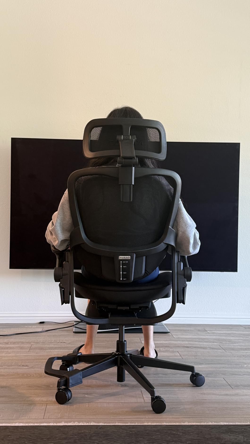 MUSSO E80 Petite Ergonomic Office Chair for Women, Small Frame Adjustable Desk Chair with 3D Lumbar Support, 4D Headrest, Footrest, 90 Degree Flip-Up Arms, 135 Degree Recline Mesh Computer Chair customer photo 2