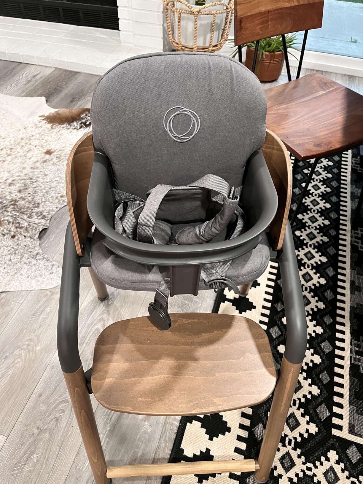 Bugaboo Giraffe Wooden Baby High Chair - Adjustable in 1 Second, Ergonomic & Easy Clean Highchair - Suitable from Birth with Newborn Set (Sold Separately) - FSC Beechwood & Bioplastic Design - White customer photo 1