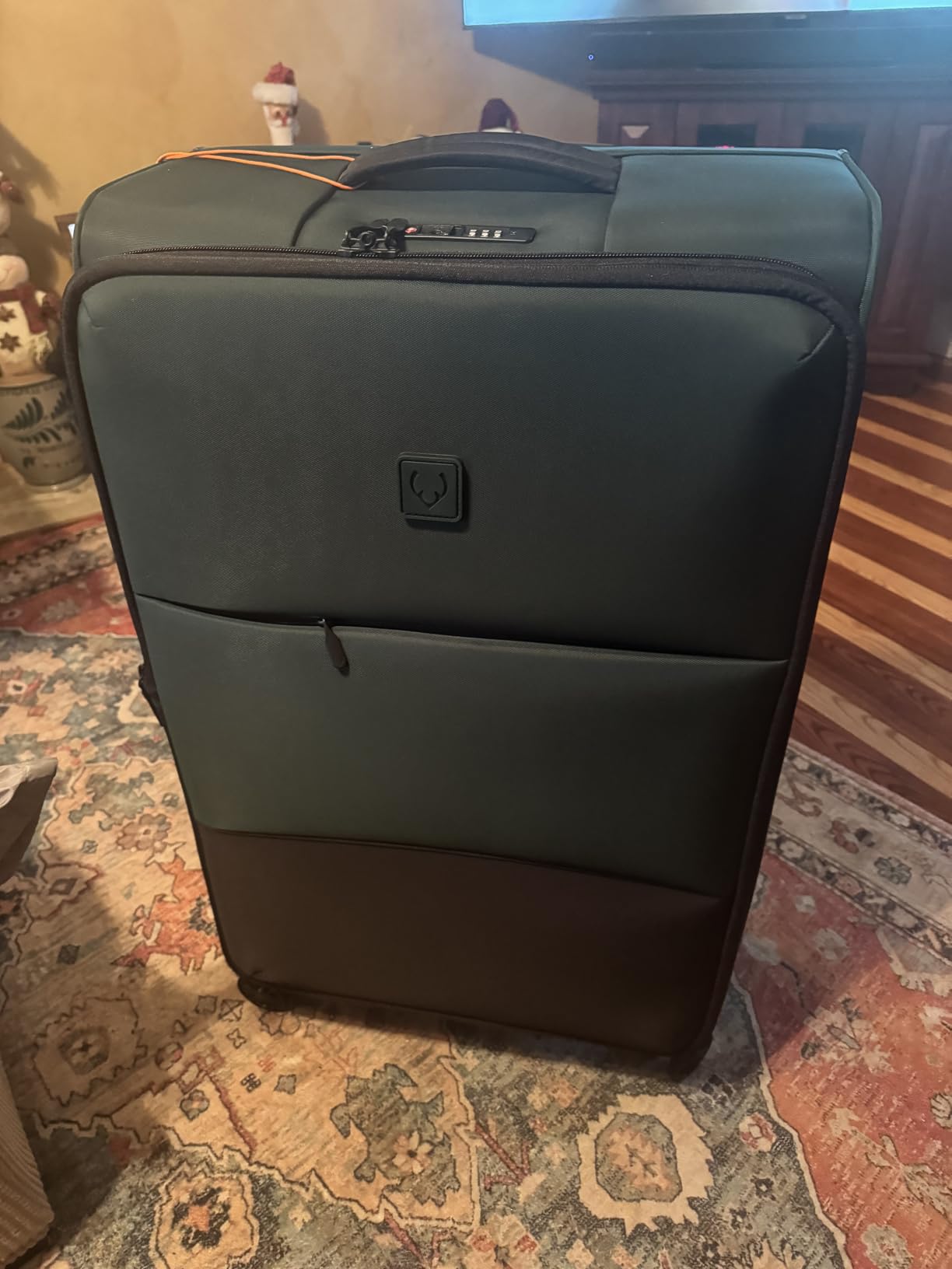 Soft Stripe Carry On Luggage 22x14x9 Airline Approved - Cabin Suitcase with Expander, Adjustable Handle, 4 Spinner Wheels, Lightweight, TSA Lock - Recycled Polyester Luggage - Black customer photo 2