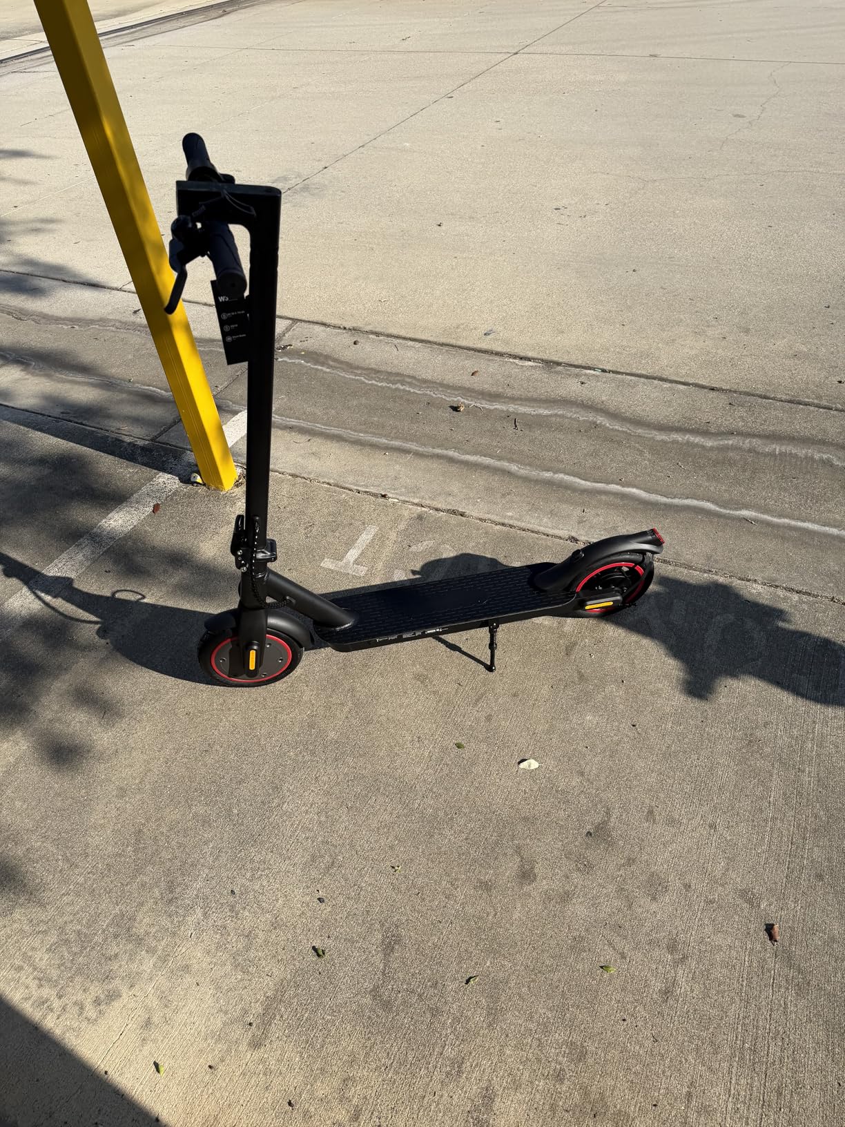Electric Scooters - Electric Scooter Adults, 1000W/500W Motor, 25/21/18 MPH Top Speed, 10''/8.5'' Tires, 28/23/21Miles, APP Control E Scooter for Adults and Teens customer photo 1