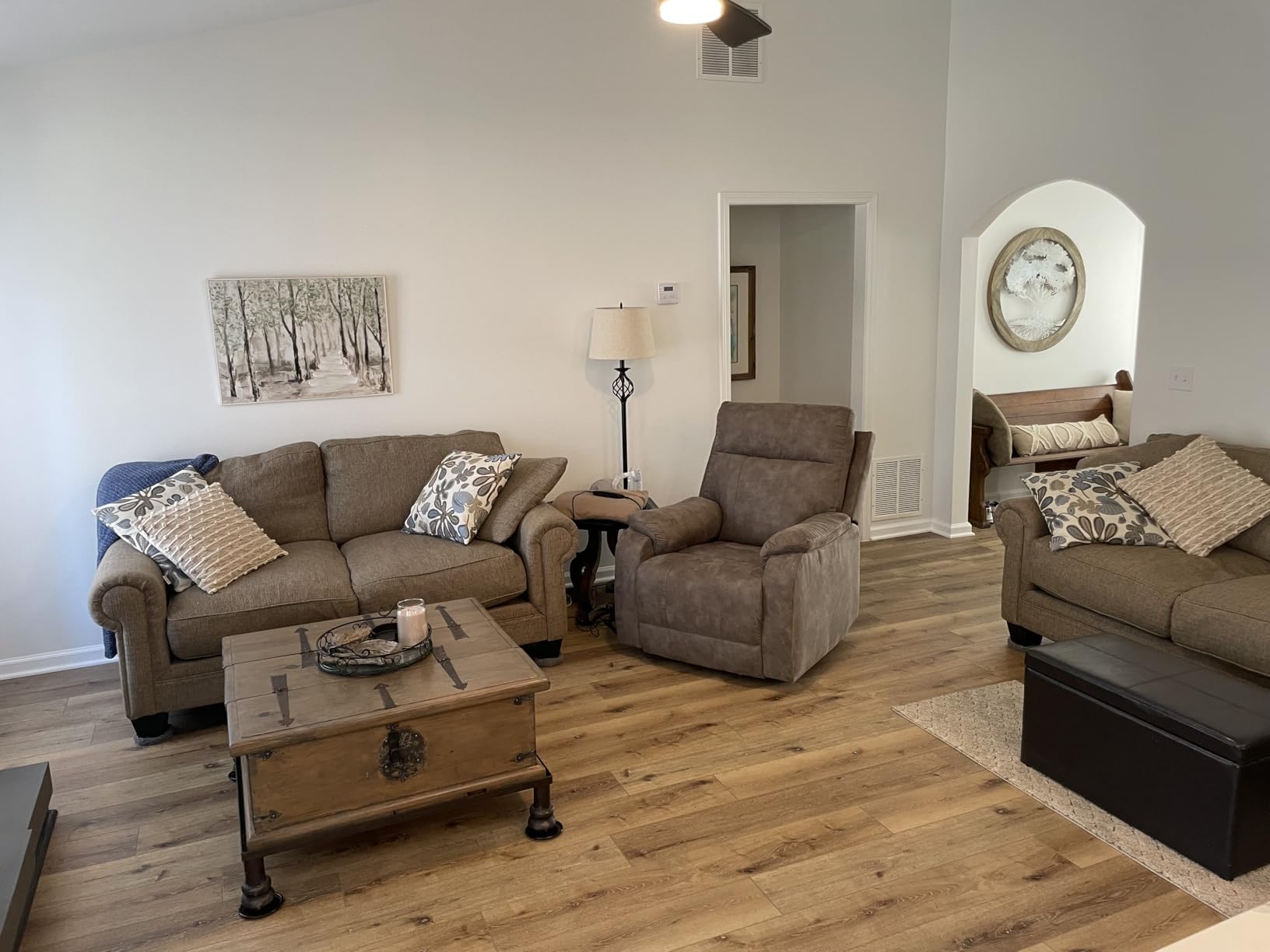 Signature Design by Ashley Crestmeade Modern Dual Motor Power Lift Recliner with Adjustable Backrest, USB Ports, Heat and Massage Function, Light Brown customer photo 2