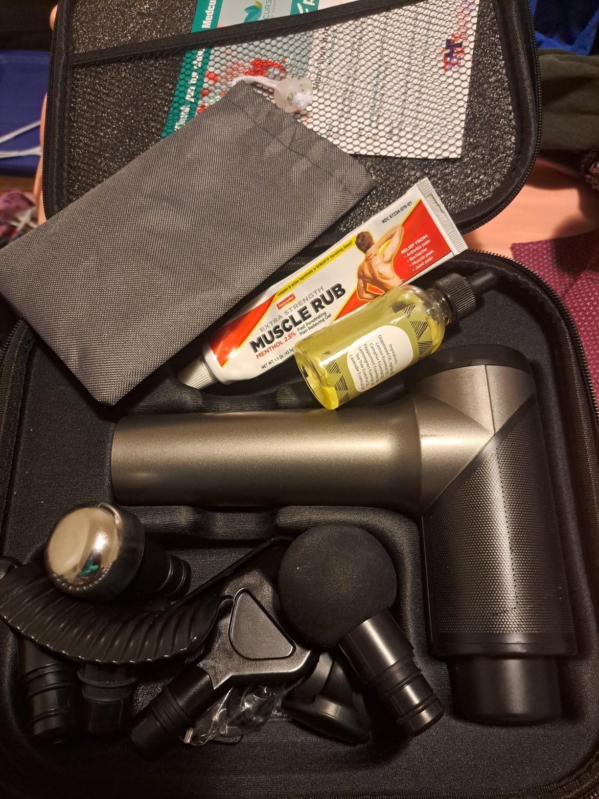 Medcursor Massage Gun - High Intensity Brushless Motor, Handheld Percussion Deep Tissue Massager with 6 Massage Heads for Sore Muscle and Stiffness (Black) customer photo 1