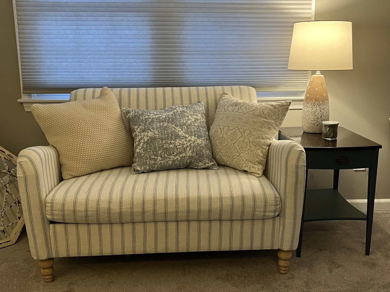 HULALA HOME Farmhouse Curved Couch with Solid Wood Spindle Legs, 3 Seater Sofa with Rolled Wide Armrests, Comfy Upholstered Sofa for Living Room Bedroom, Linen customer photo 2