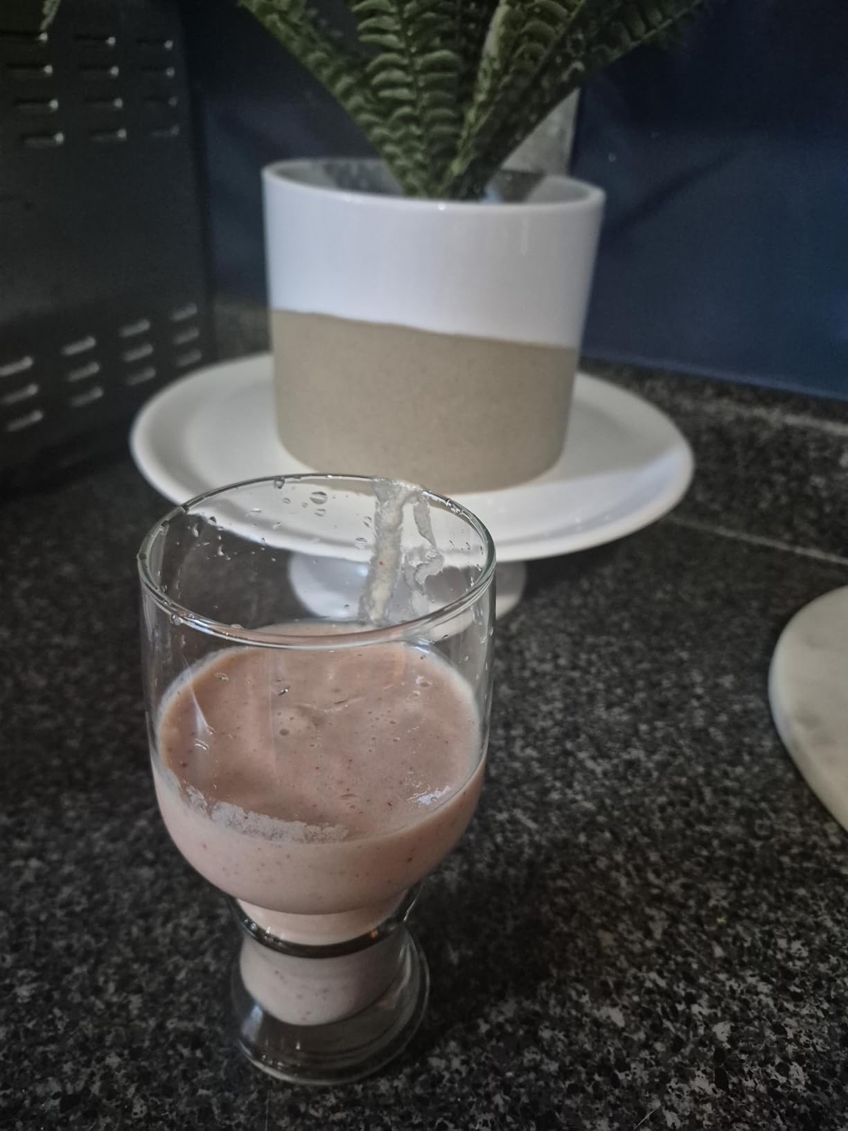 Ninja BlendPro Kitchen System, 72 oz Full-Size Blender, 5-Cup Food Processor & 18 oz To-Go Cup, 1200 Watt, BO402 customer photo 2