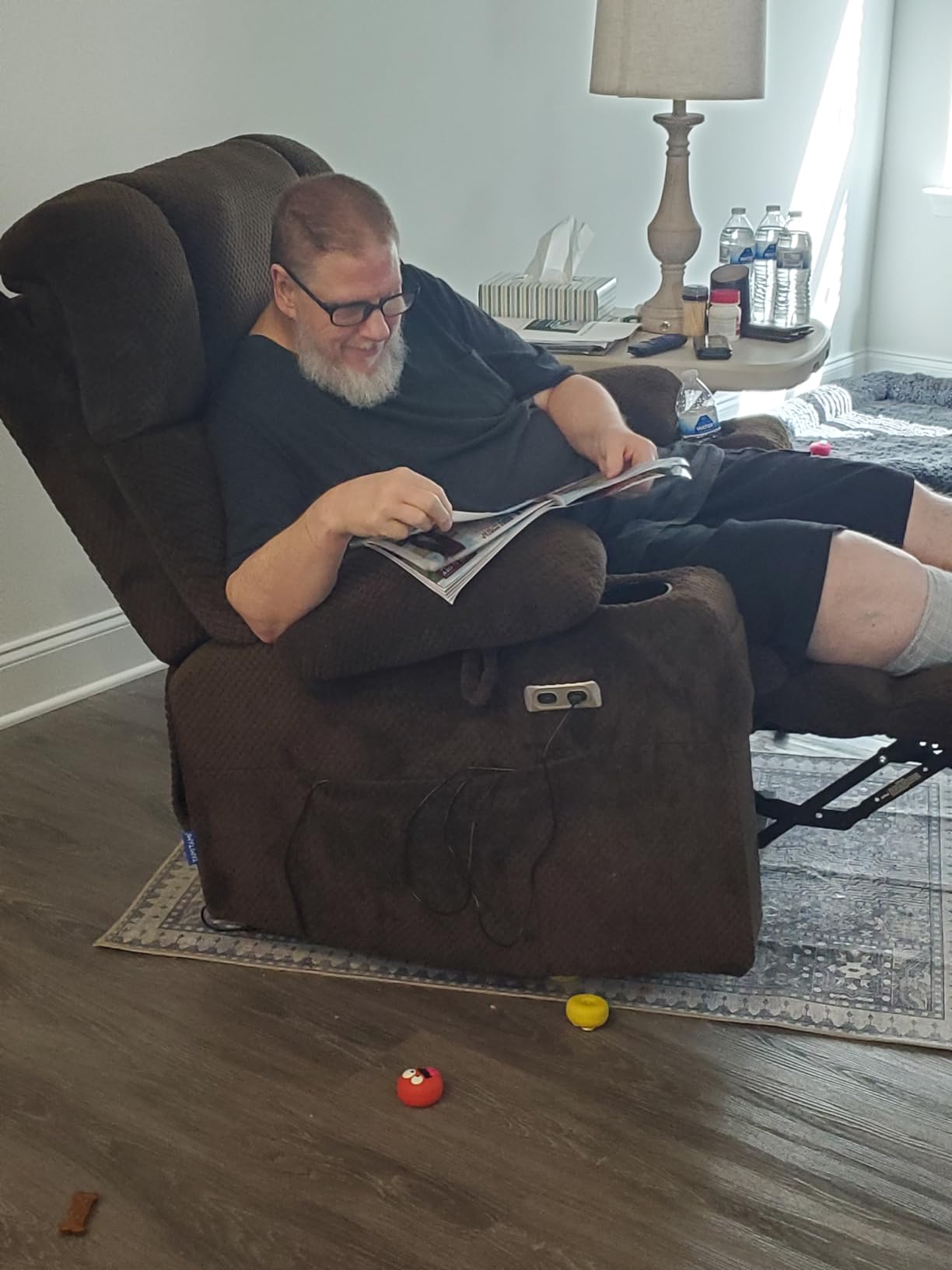 Tami Tami Dual Motor Power Lift Chair Recliner for Elderly with Massage and Heat, Infinite Position Electric Lift Recliner with Adjustable Headrest, USB (T6015 - Plush Fabric, Dark Gray, Medium) customer photo 2