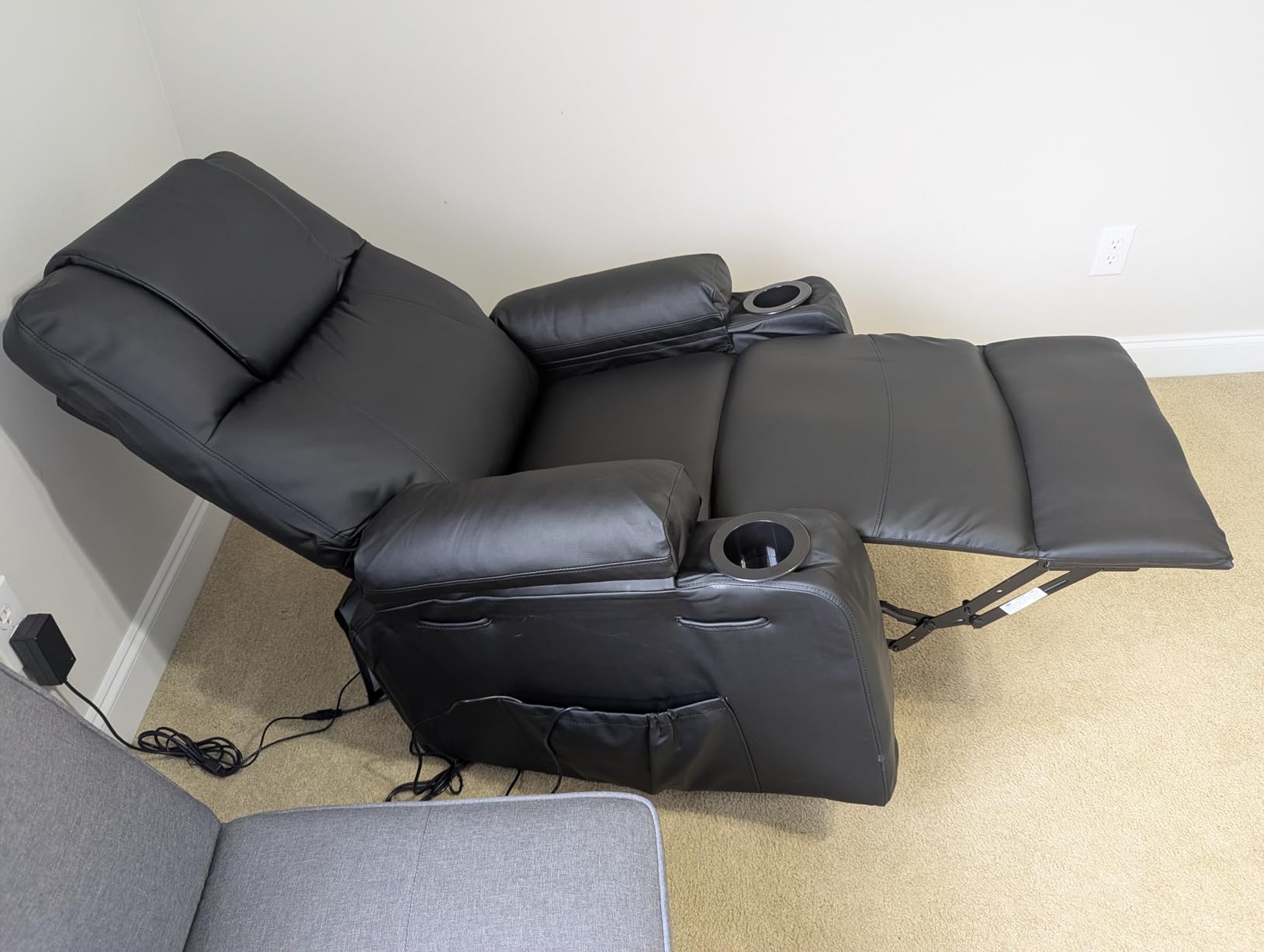 Brage Living Power Lift Recliner Chair for Elderly with Massage & Heat, PU Leather Electric Recliner with USB Charge Port, 160° Adjustable Recline, Stand Assist, Remote Control, Cup Holders (Black) customer photo 1