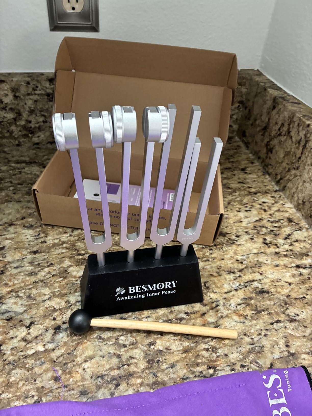 Tuning Forks for Healing (128Hz, 136Hz, 256Hz, 384Hz), Sound Healing Instruments with 2-IN-1 Stand Activator, Tuning Forks for Meditation, Yoga, Chakra Balancing & Deep Relaxation customer photo 1