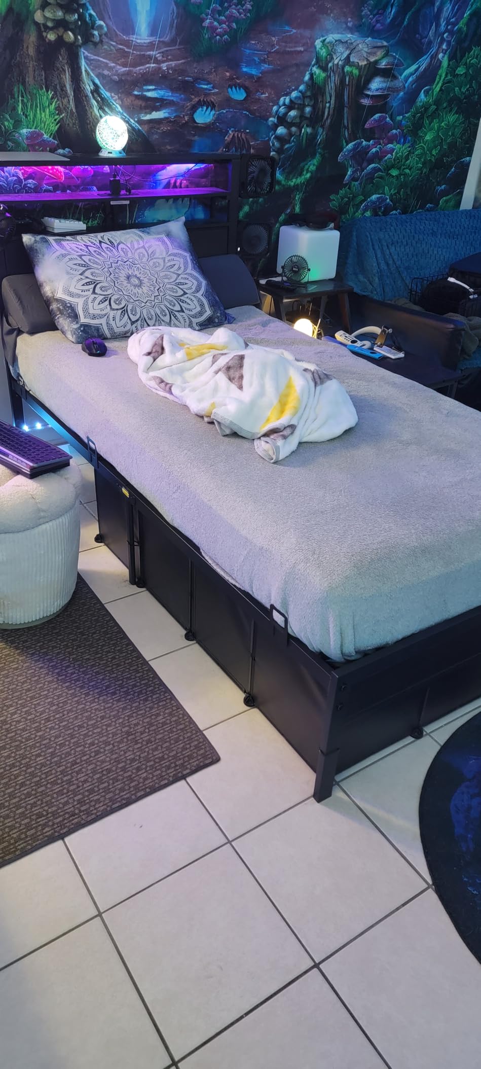 All USA Made Memory Foam Mattress with Plush Gel Foam Top, Medium-Firm Orthopedic Support, Greenguard Gold Certified-Best for Side, Back and Stomach Sleepers-20-Year Warranty (Queen) customer photo 1