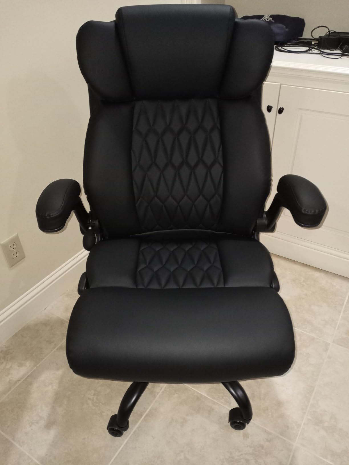 500lbs Big and Tall Office Chair Adjustable Lumbar Support for Back Pain, Extra Wide Seat Executive Office Chair Thick Armrest Pad, Heavy Duty Base and Upgraded Wheels, Ergonomic Comfy Computer Desk Chair customer photo 2
