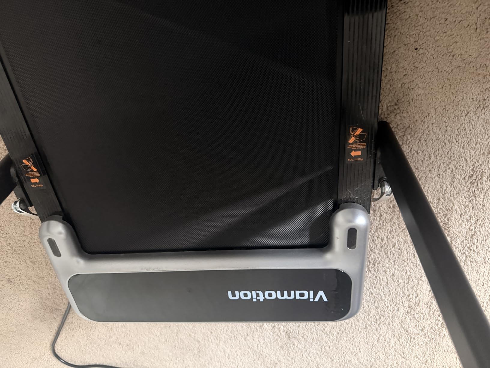 Walking Pad Treadmill with Handle Bar and Adjustable Incline, 2.5HP Quiet Anti-Slip Under Desk Treadmills, 0.6-3.8 MPH Remote Speed Control customer photo 2