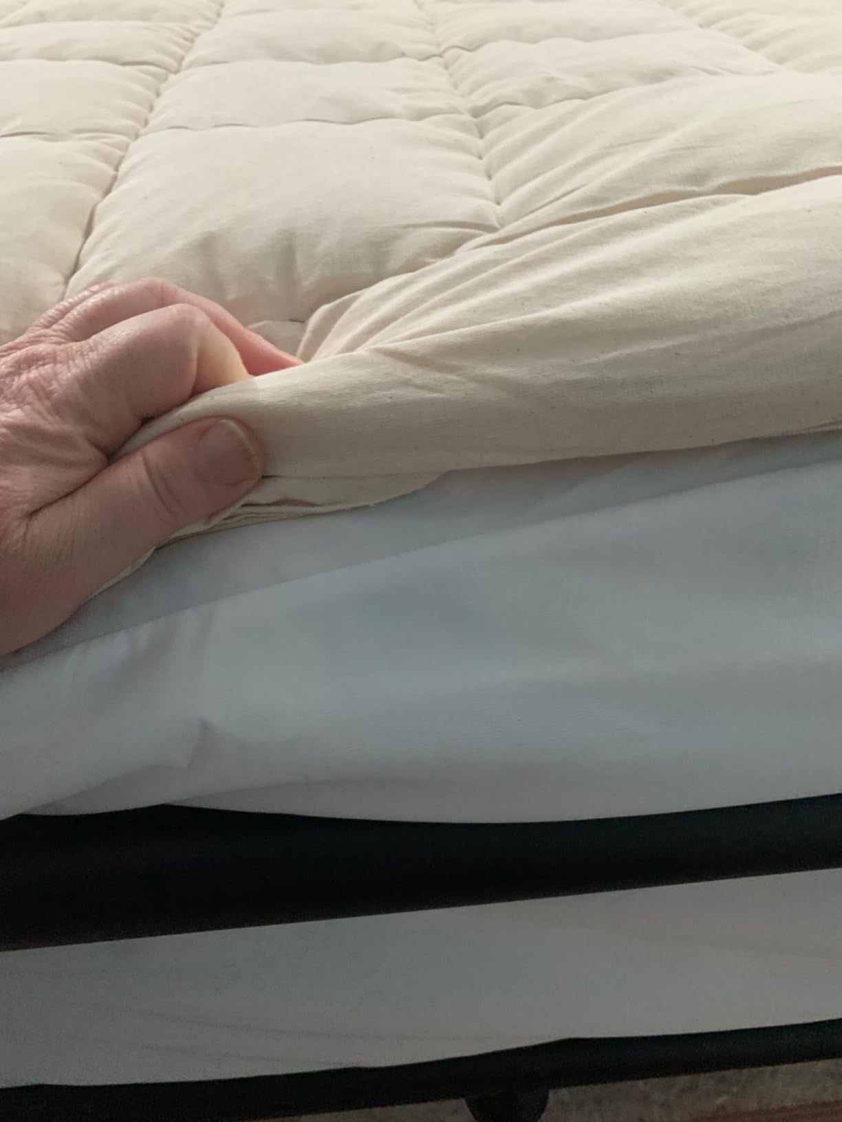 Luxury 100% Organic Wool Mattress Topper Made from Australian Merino, Extra Soft 1500 GSM Wool Mattress Pad for Back Pain Relief (Queen 60x80) customer photo 2