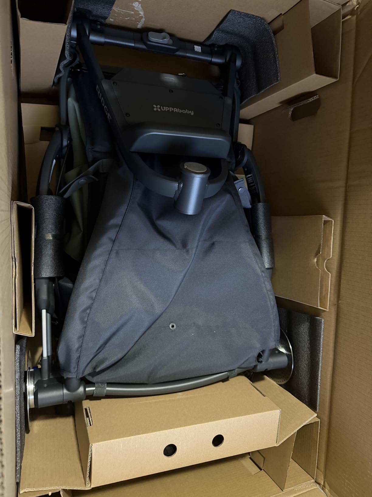 UPPAbaby Ridge V2 Jogging Stroller | All-Terrain Performance Suspension + Never-Flat Tires Built for Walking, Running + Trails | Water Bottle Holder Included | James (Black | Carbon Frame) customer photo 1