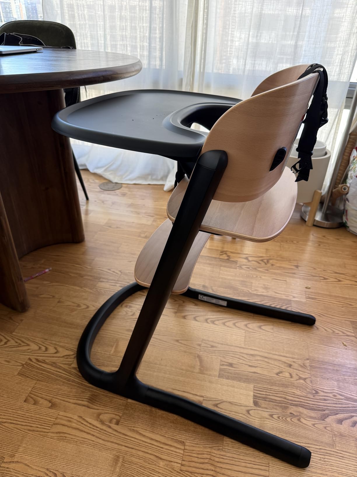Delta Children Versa Adjustable 3-in-1 High Chair for Babies & Toddlers - 3 Growing Stages from Infant to Adult Seating - Greenguard Gold Certified, White customer photo 1