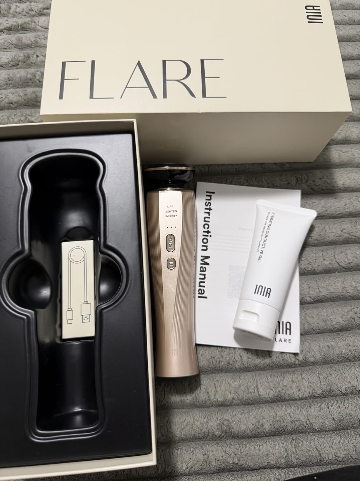 INIA Flare 3-in-1 Microcurrent Facial Device Red Light Therapy for Face and Neck Massager Tool with Heat & Vibration for Skincare Puffiness, Firming, Smoothing customer photo 2