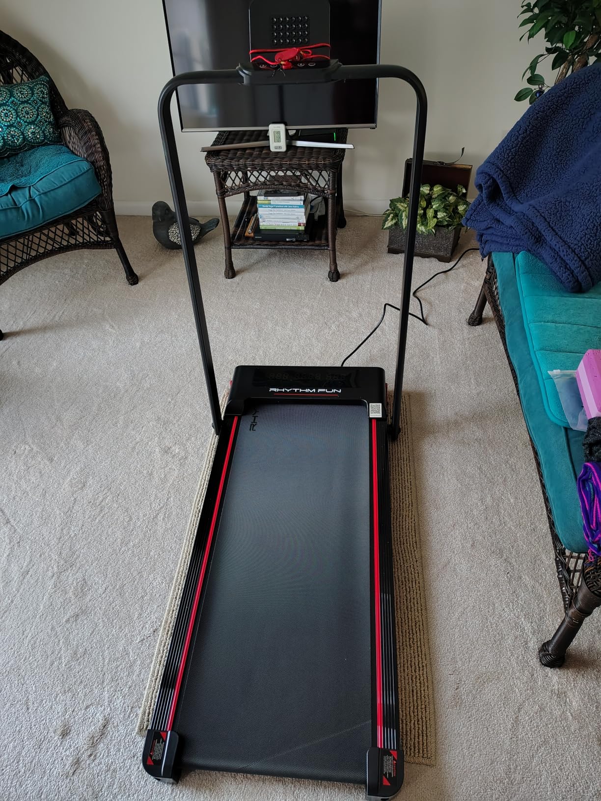 RHYTHM FUN Treadmill with Incline, Walking Pad with Handle Bar, 300lbs Walking Pad with APP, Portable Folding Walking Treadmills for Home/Office with Low Noise customer photo 2