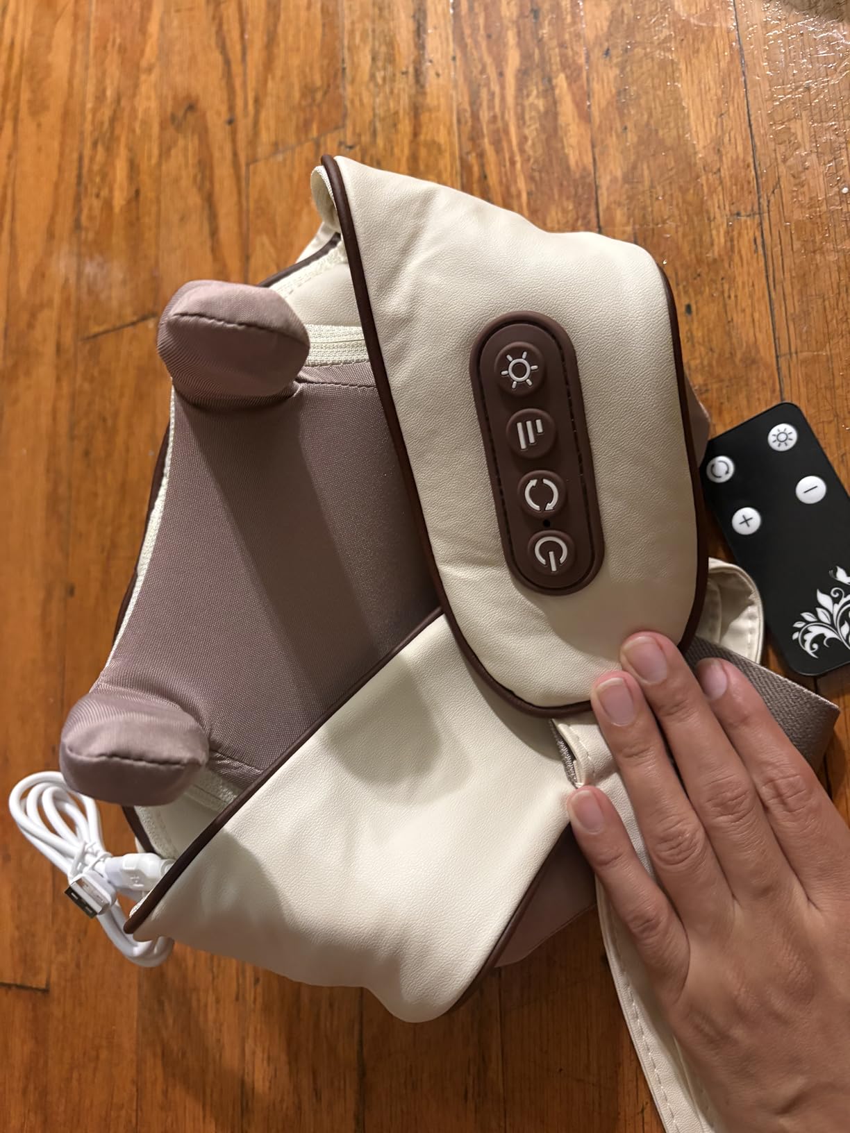 KppeX 4D Deep Cordless Neck Massager Pillow,Shiatsu Shoulder Massager,Leg and Back Pain Relief Tissue Kneading,Gifts for Men or Women (Onion White) customer photo 2