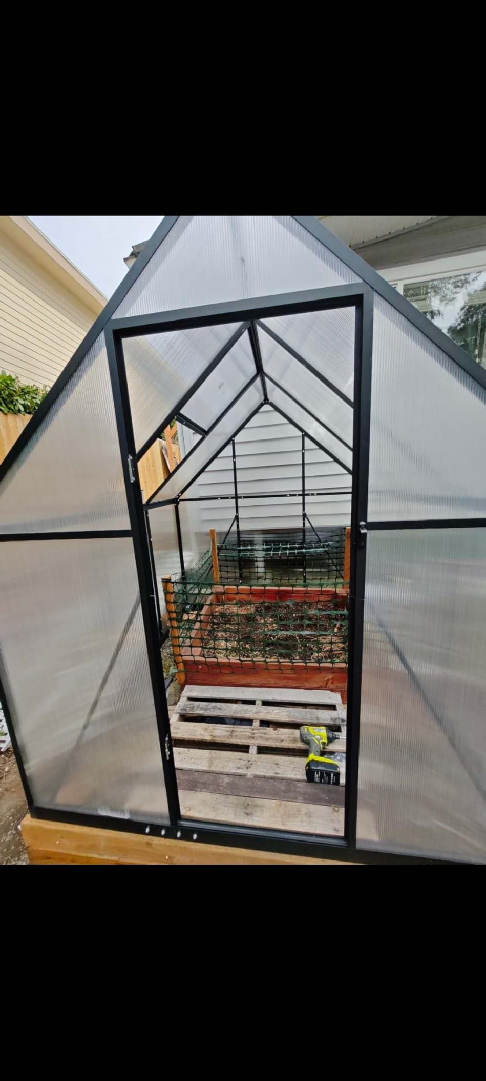HOOYEAH Outdoor Polycarbonate Greenhouse, 6x4 FT Greenhouses for Outdoors, Aluminum Frame Plant Green House with Locking Door & Roof Vent, Heavy Duty Winter Greenhouse for Backyard Gardening customer photo 2