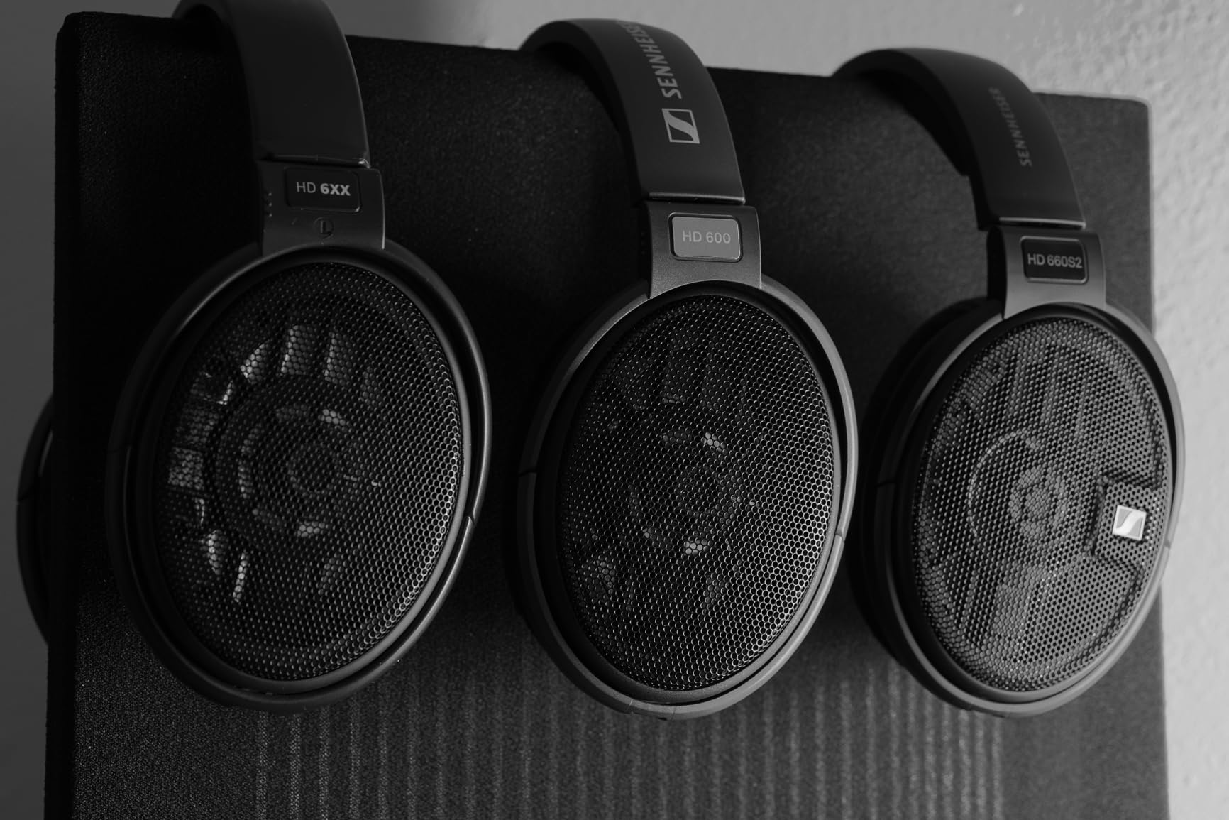 Sennheiser HD 600 - Audiophile Open-Back Dynamic Wired Headphones Over Ear with Natural Soundstage and Premium Comfort for Music Lovers customer photo 1