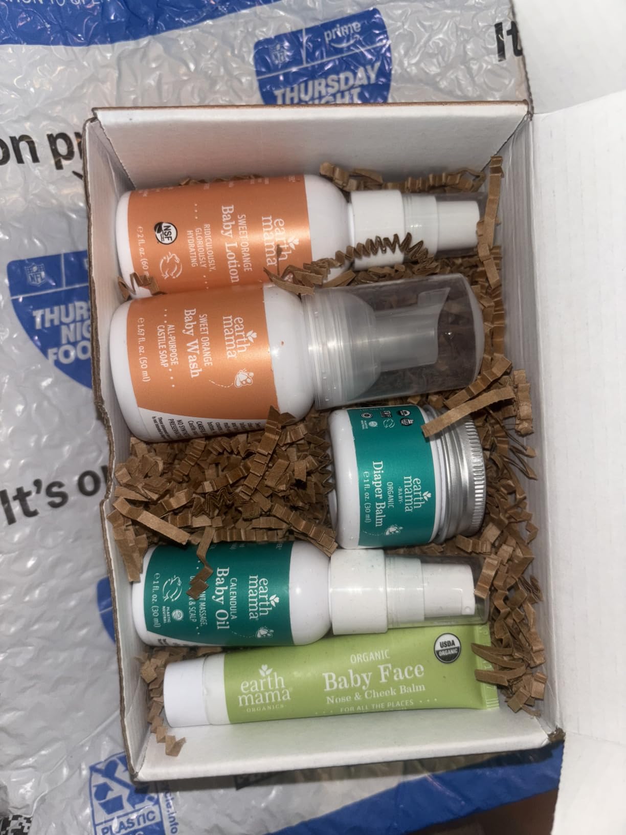 Earth Mama A Little Something for Baby Gift Box | Safe Skin Care Set Newborn Essentials for Baby Shower - Diaper Balm, Face Balm, Calendula Baby Oil, Baby Wash, Baby Lotion, 5 Pieces customer photo 1
