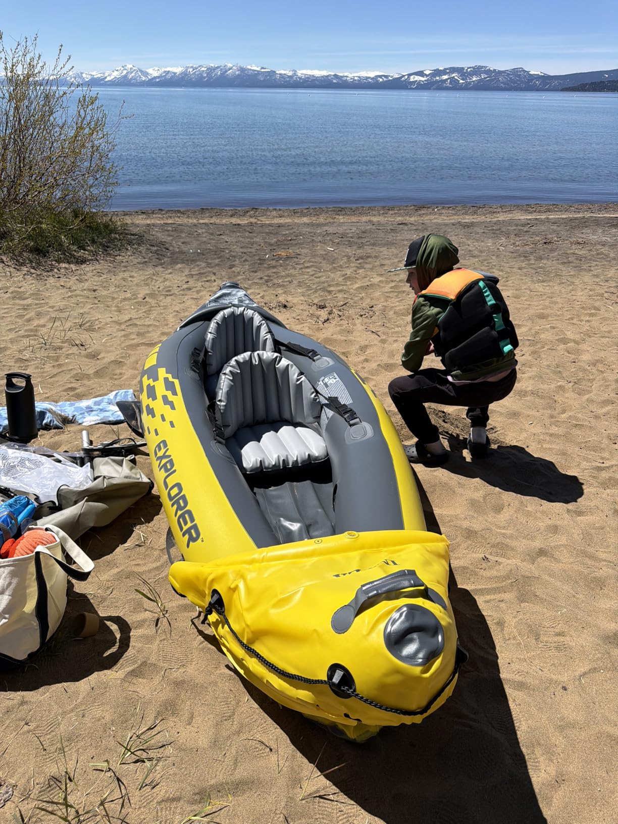 Intex 68307EP Explorer K2 Inflatable Kayak Set: Includes Deluxe 86in Aluminum Oars and High-Output Pump - SuperStrong PVC - Adjustable Seats with Backrests - 400lb Weight Capacity customer photo 1