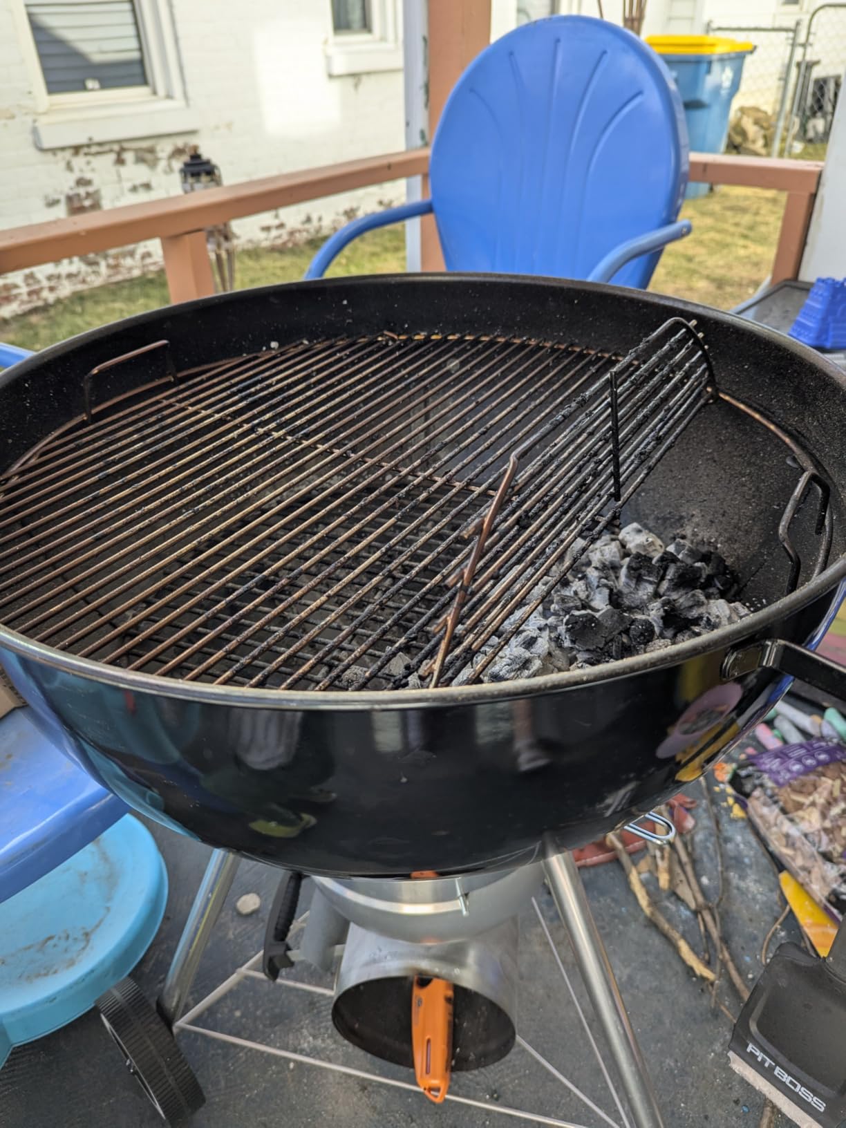 Weber® Original Kettle Premium Charcoal Grill, 22-Inch, Black customer photo 2
