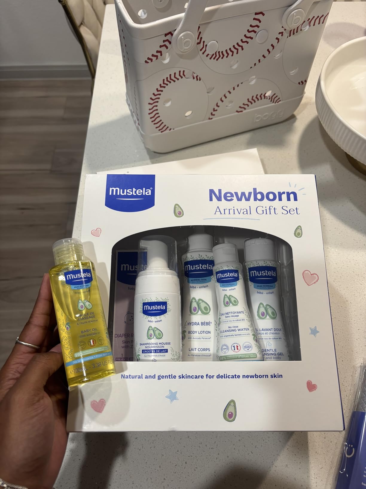 Mustela Newborn Arrival Gift Set - Baby Skincare & Bath Time Essentials - Natural & Plant Based - 5 Items Set customer photo 1