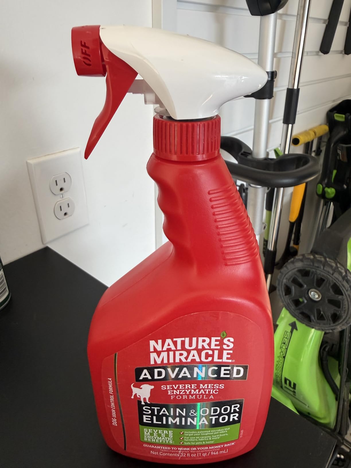 Nature's Miracle Advanced Stain and Odor Eliminator Dog Spray, Fresh Scent, Severe Mess Enzymatic Formula For Tough Pet Messes, 32 oz customer photo 2