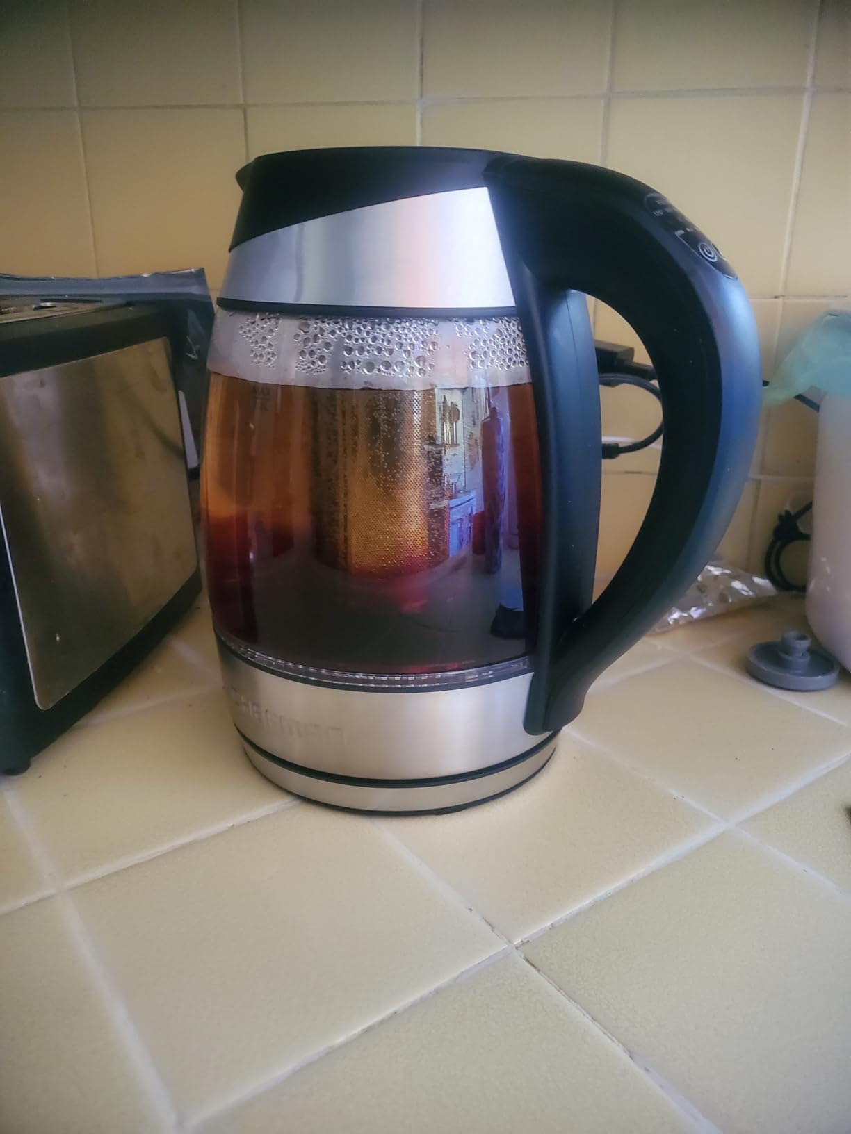 Chefman Electric Kettle with Temperature Control, 5 Presets LED Indicator Lights, Removable Tea Infuser, Glass Tea Kettle & Hot Water Boiler, 360° Swivel Base, BPA Free, Stainless Steel, 1.8 Liters customer photo 1